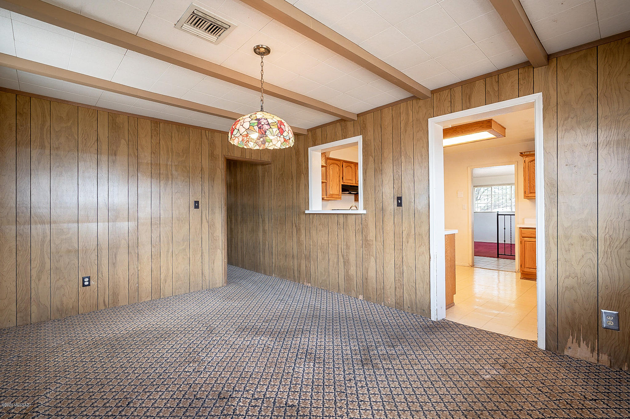 1331 N Rosemont Boulevard