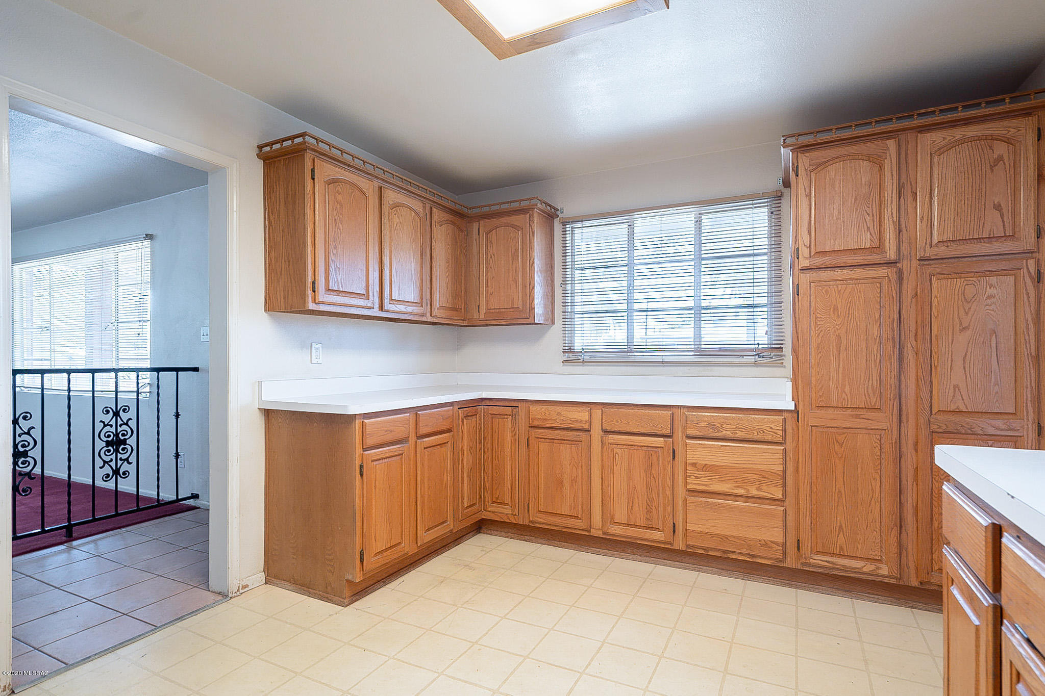 1331 N Rosemont Boulevard