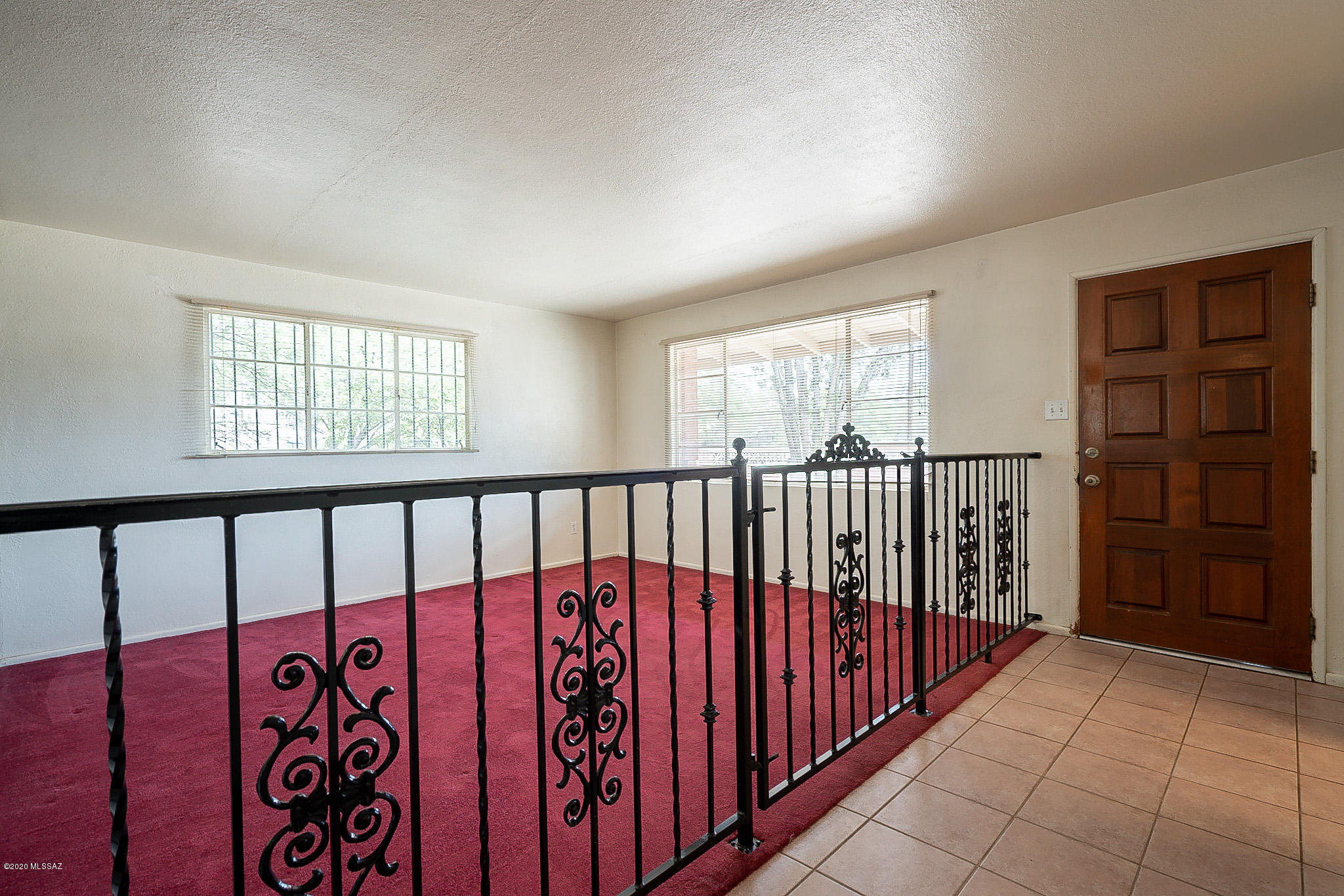 1331 N Rosemont Boulevard