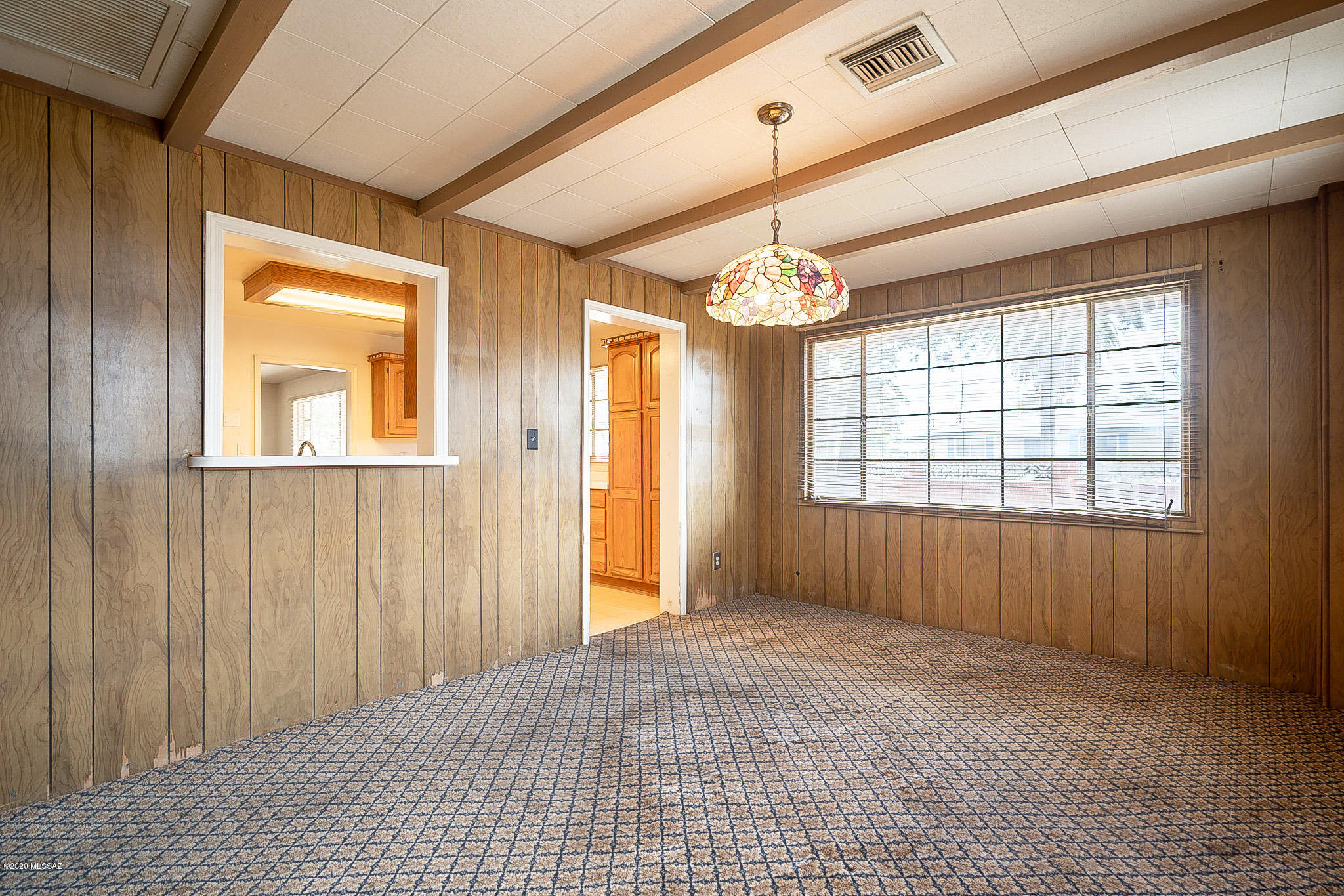 1331 N Rosemont Boulevard