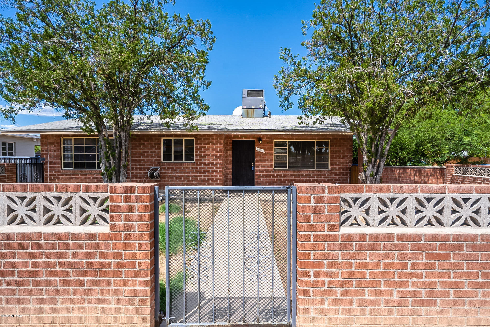 1331 N Rosemont Boulevard