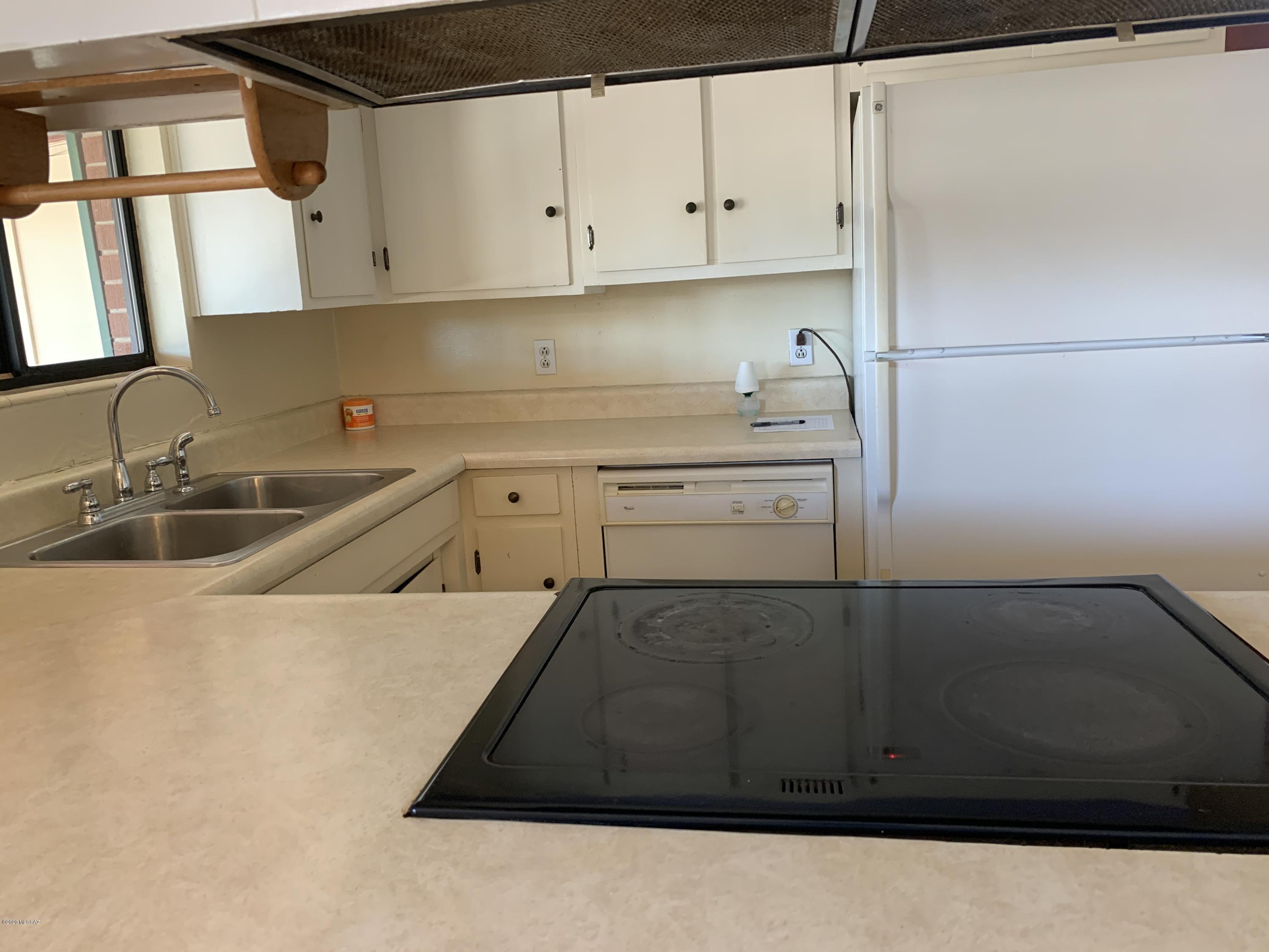 5722 E Seneca Street