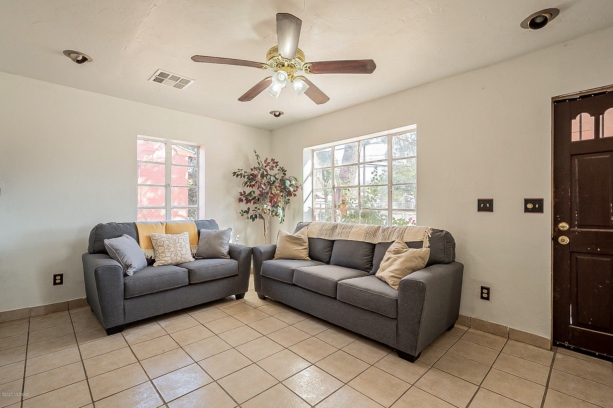 208 W Veterans Boulevard