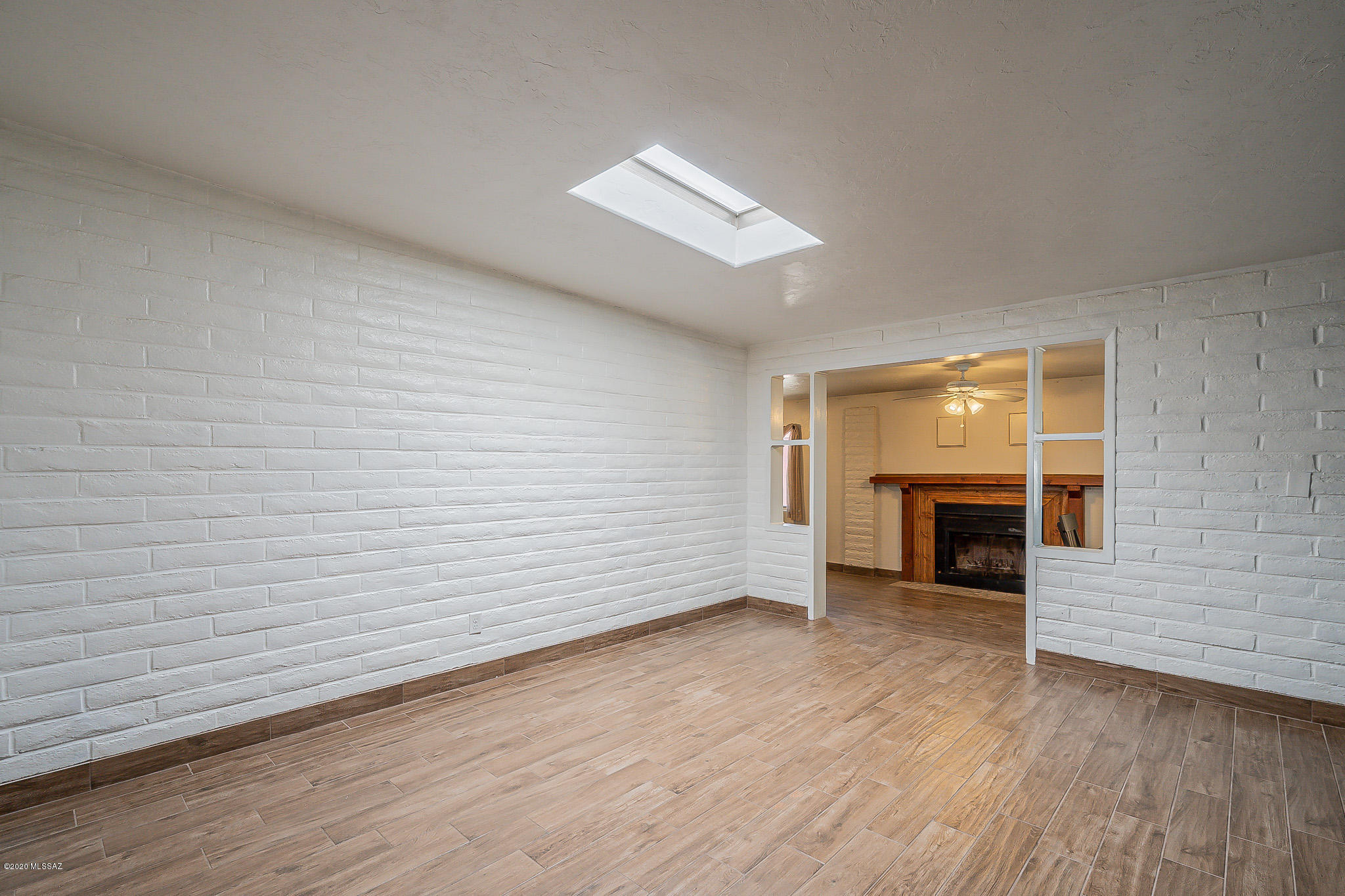 2932 S Marvin Avenue