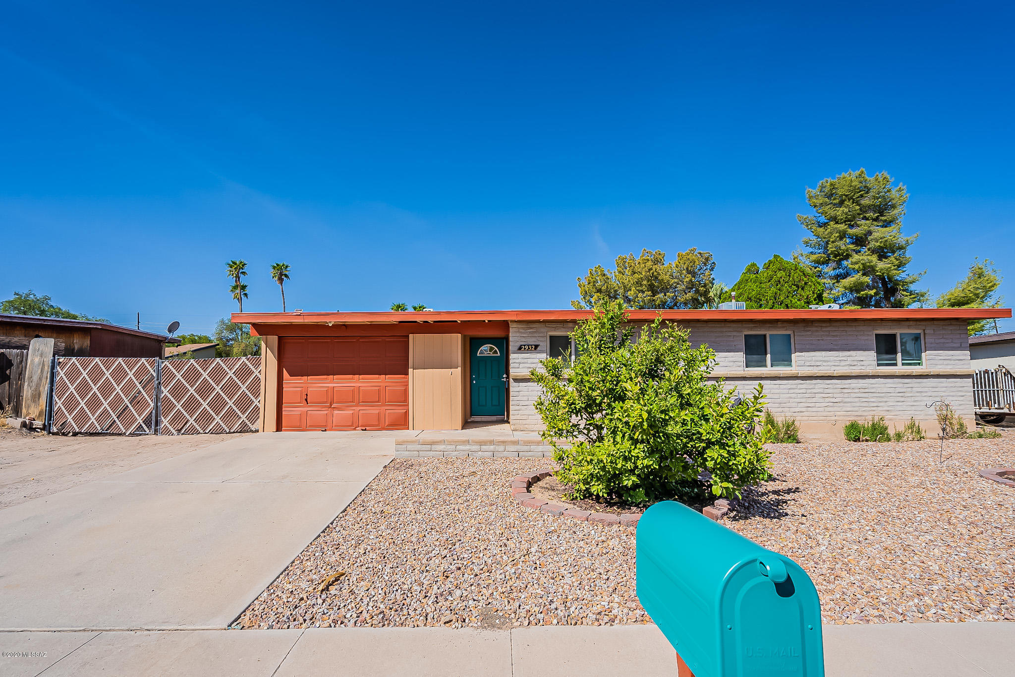 2932 S Marvin Avenue