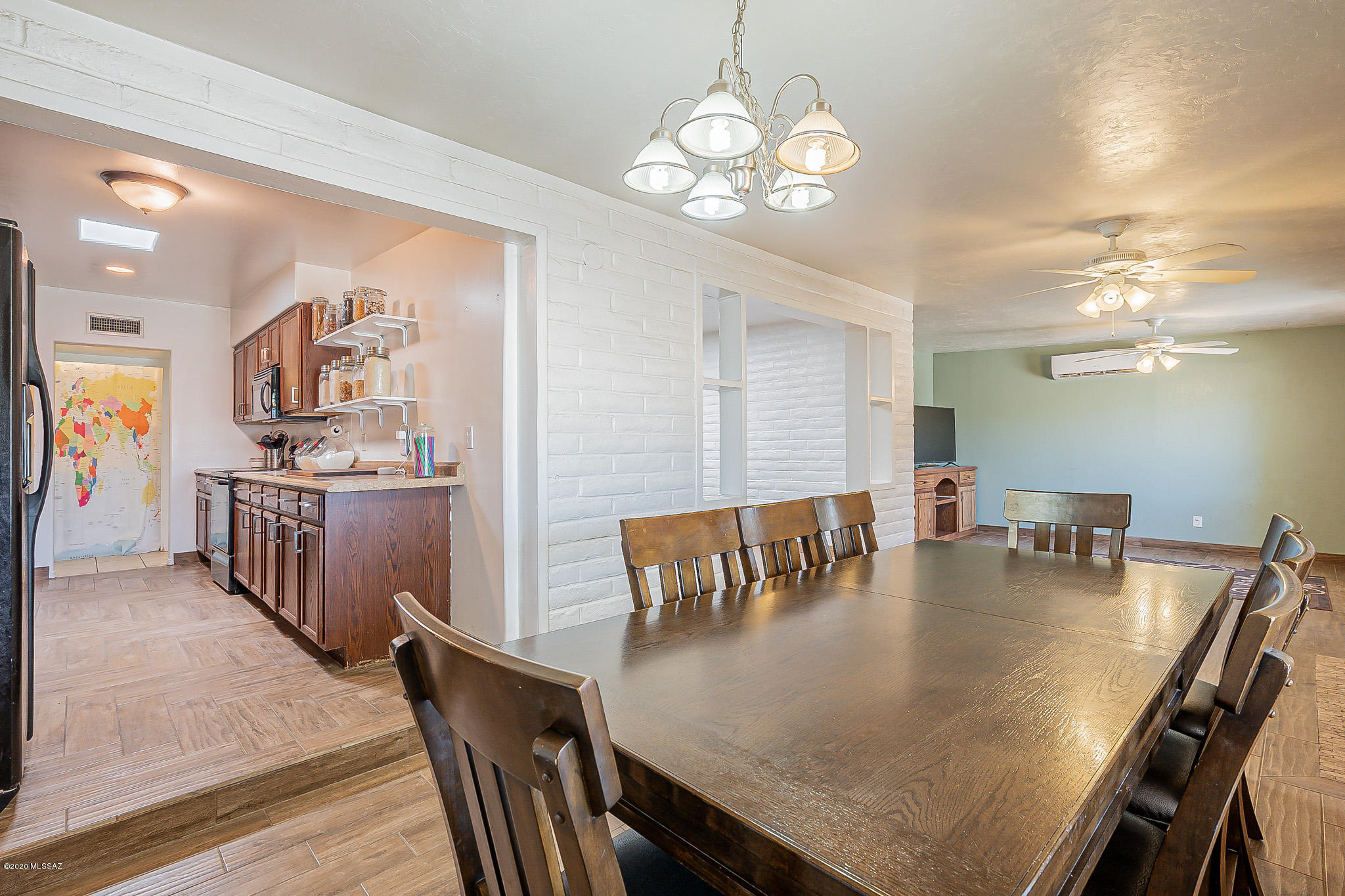 2932 S Marvin Avenue