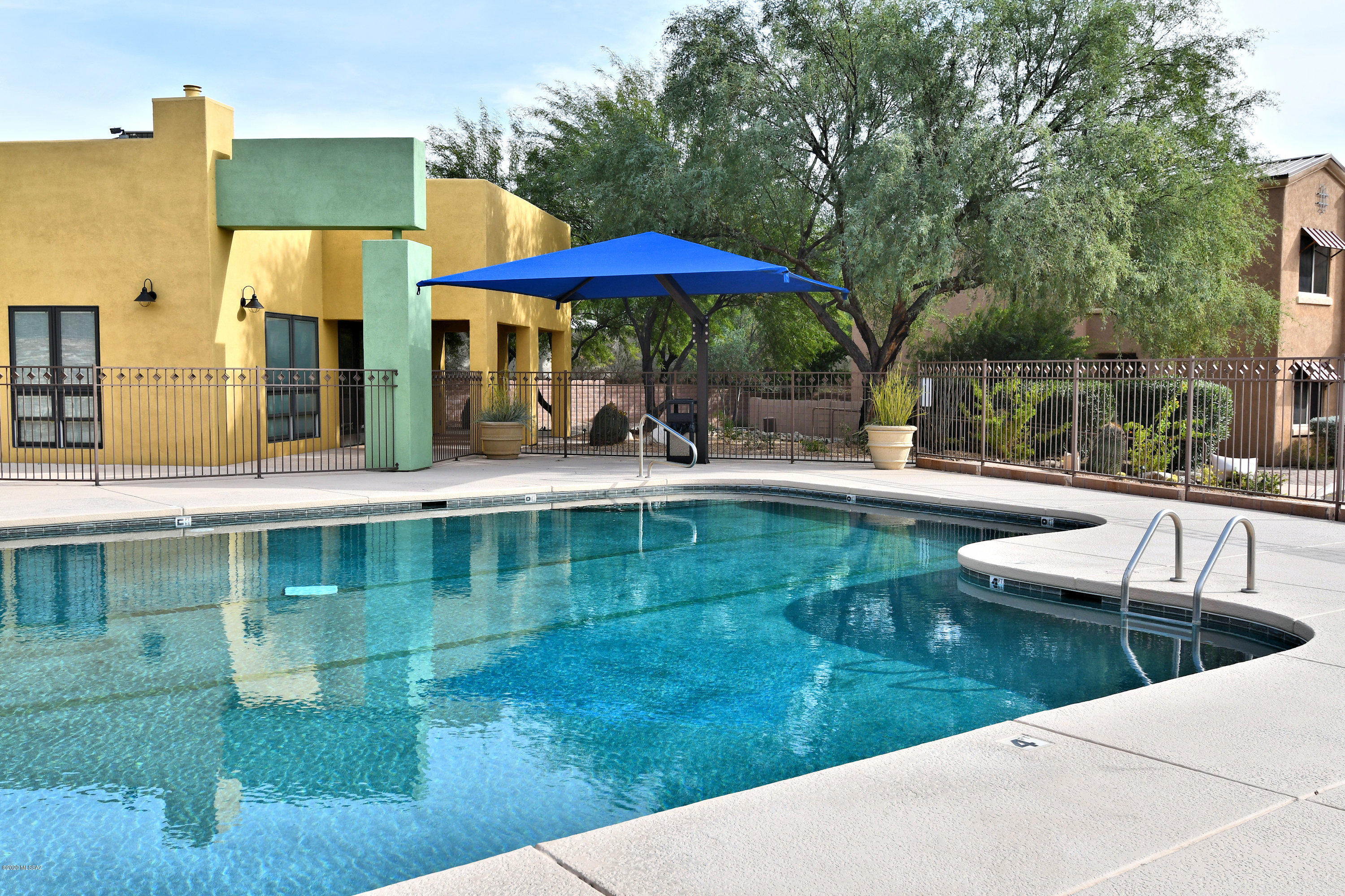 2426 E Blue Diamond Drive