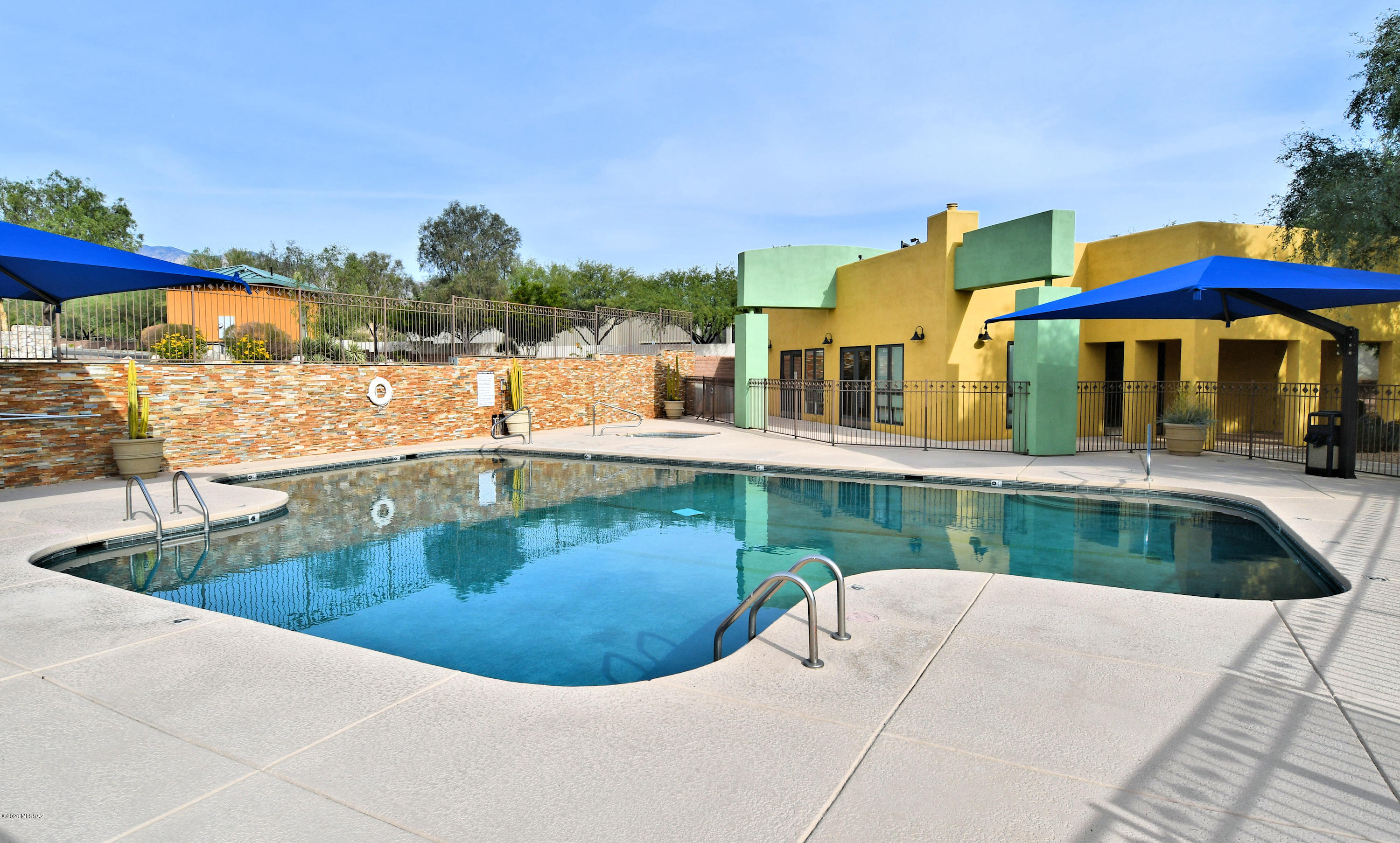 2426 E Blue Diamond Drive