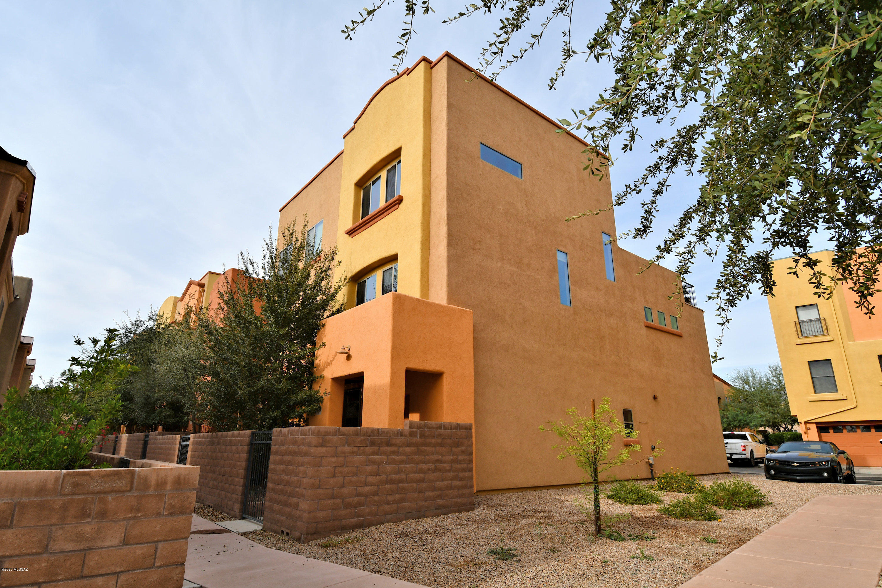 2426 E Blue Diamond Drive