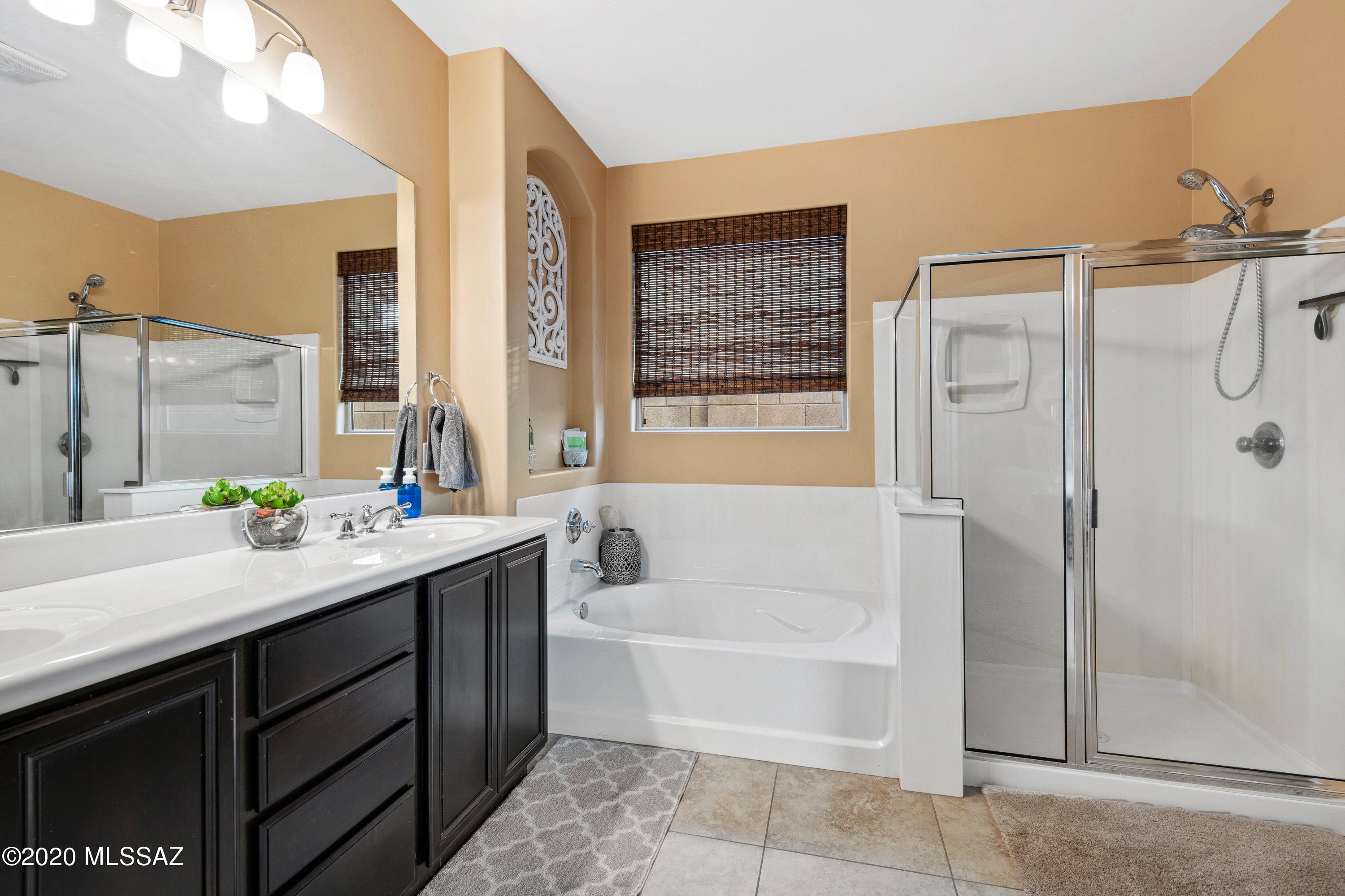 11990 N Golden Mirror Drive