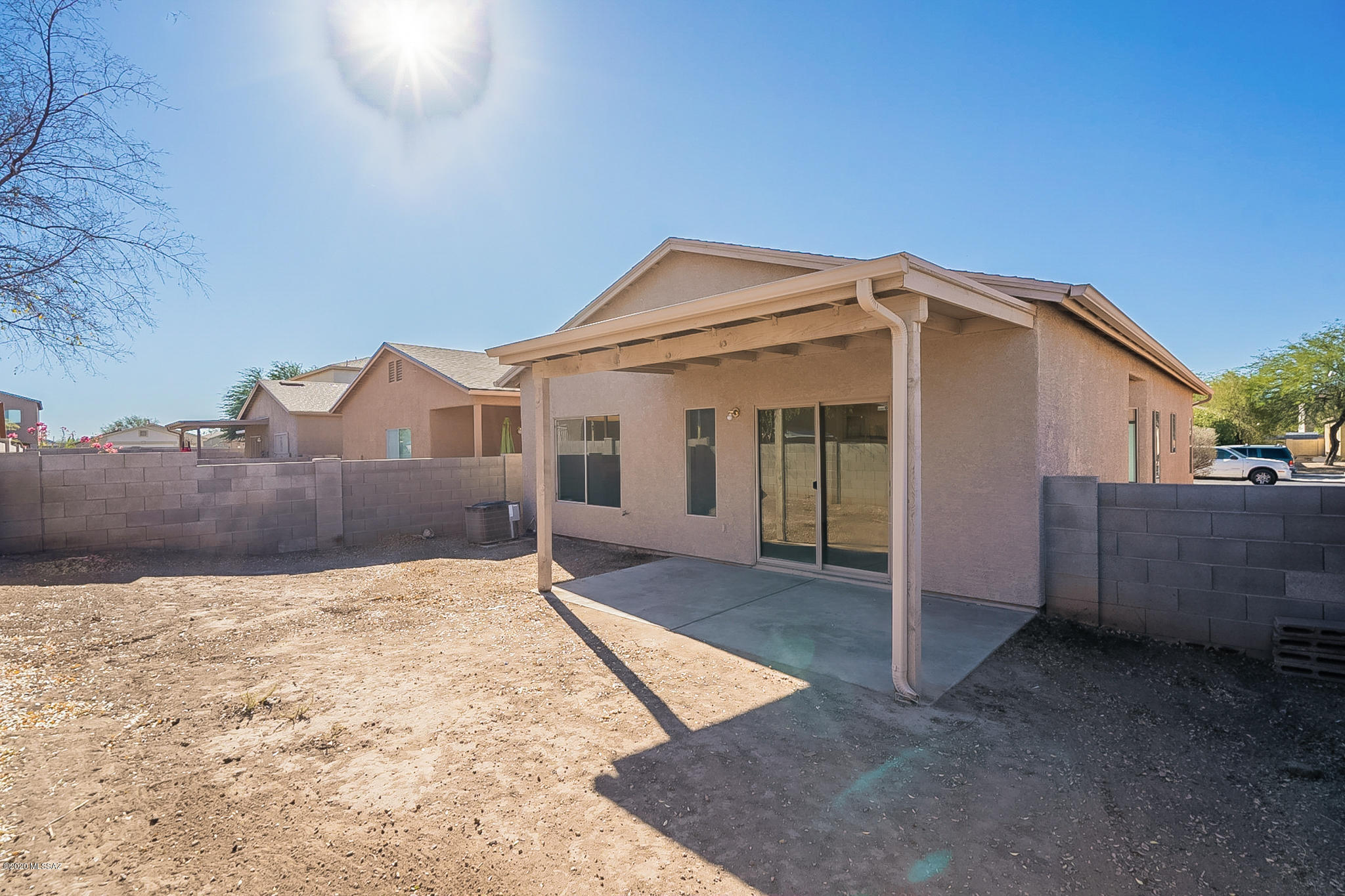 6643 S Luxor Way