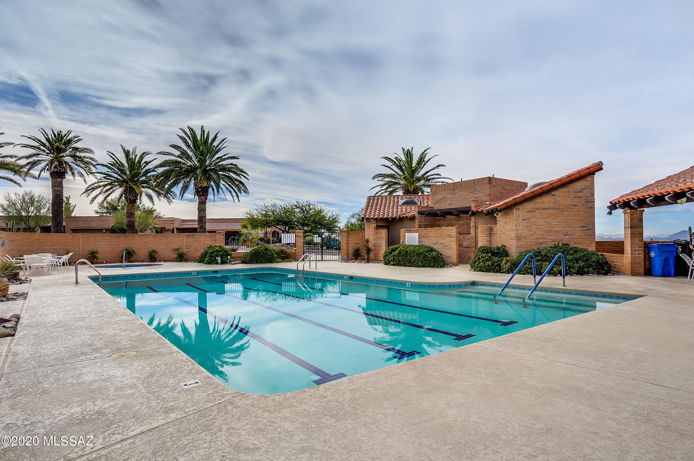 4150 N Camino Ferreo