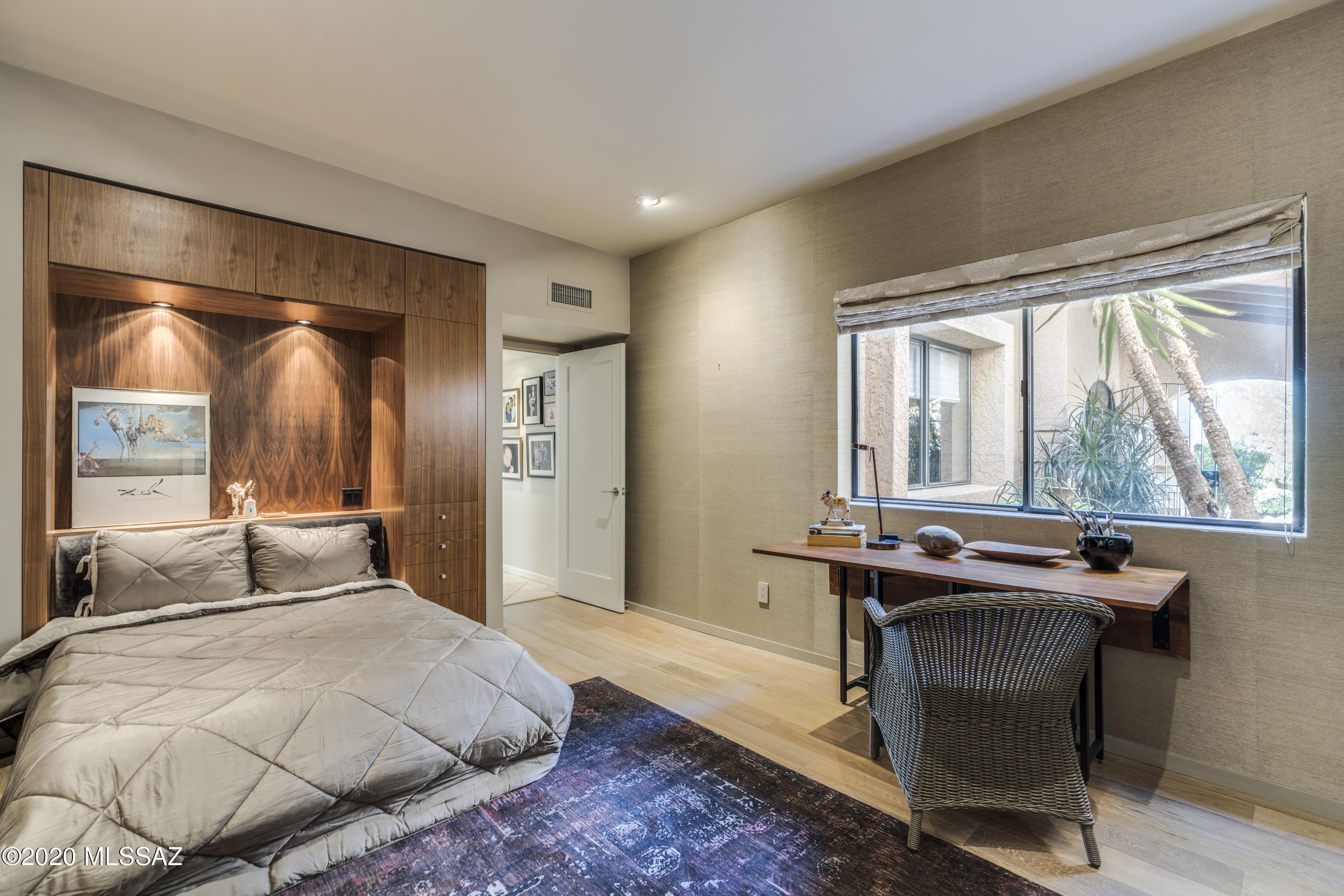 4150 N Camino Ferreo