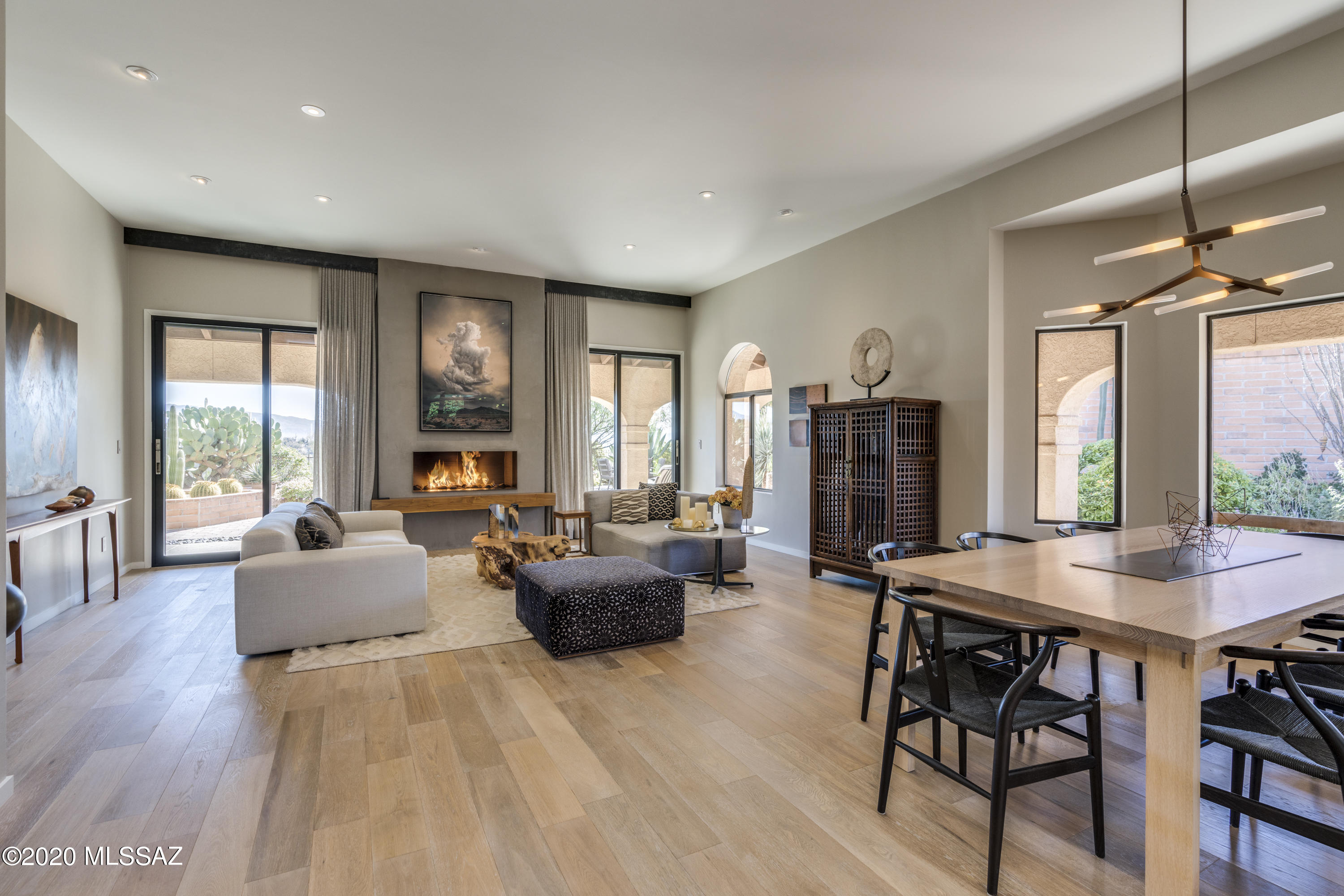 4150 N Camino Ferreo