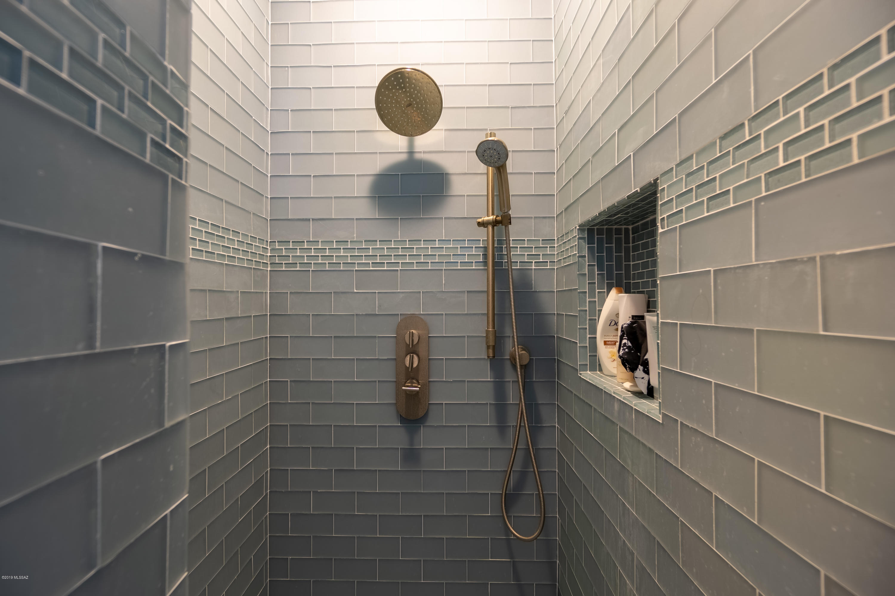 5150 N Windsong Canyon Drive