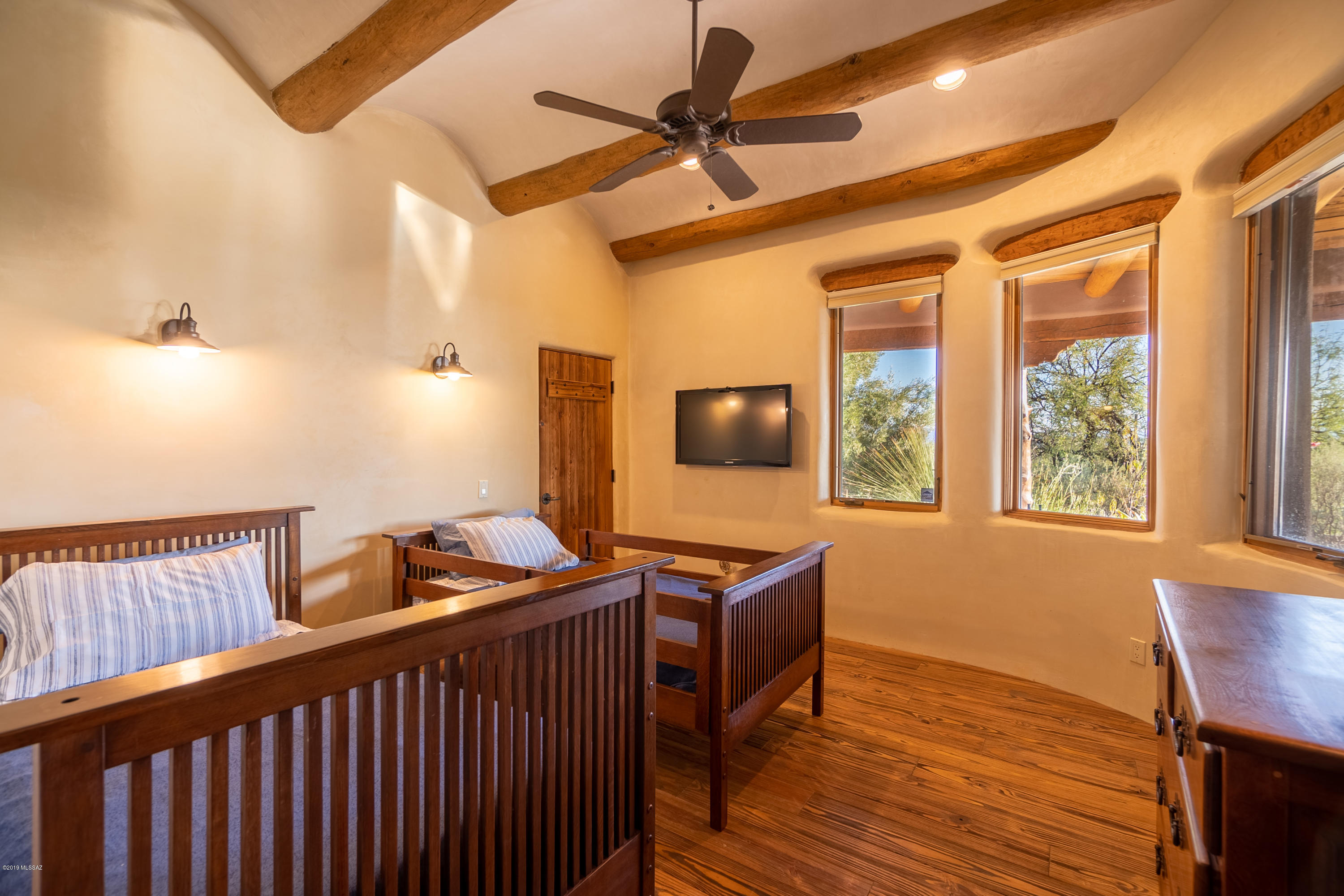 5150 N Windsong Canyon Drive