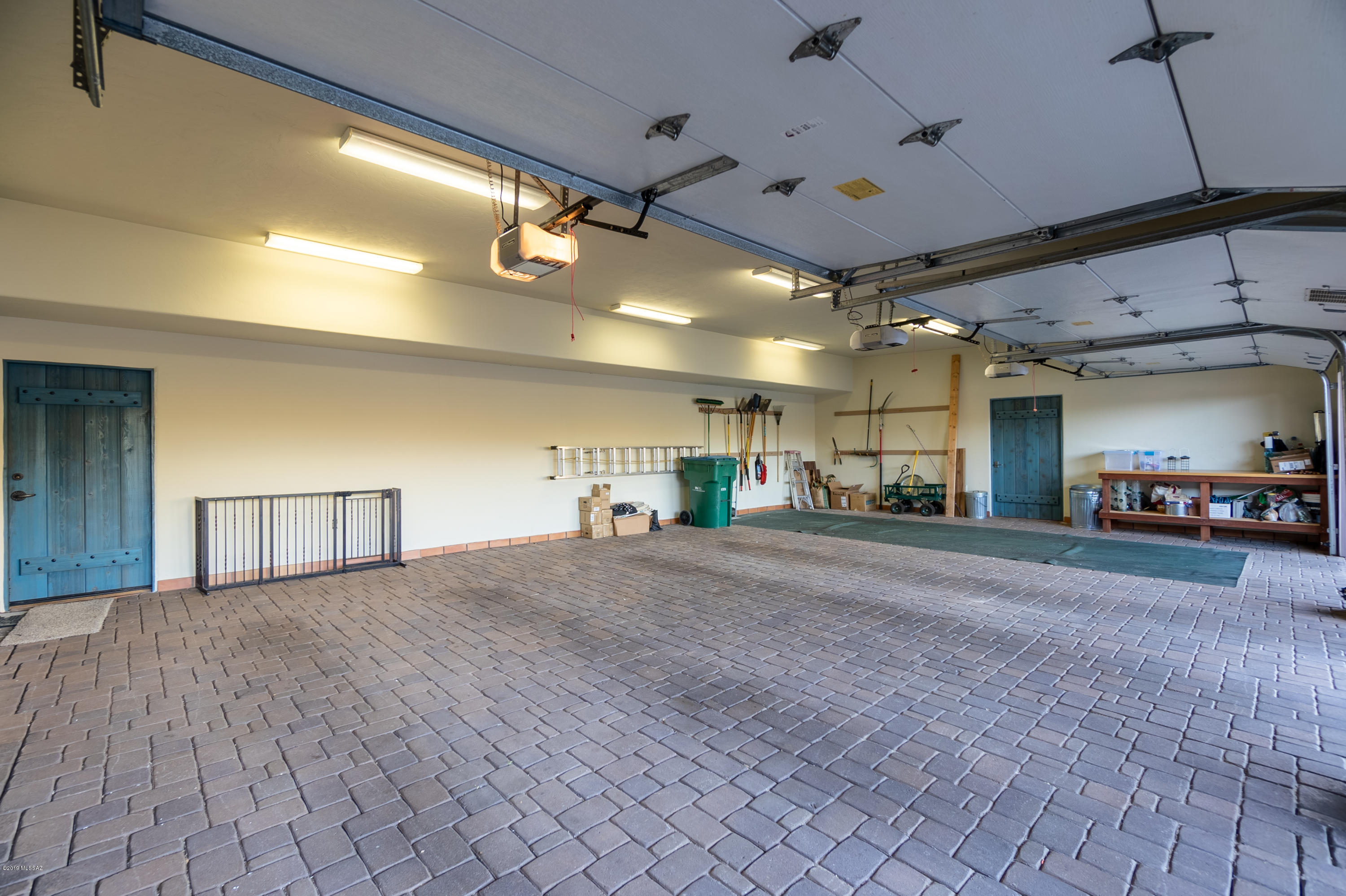 5150 N Windsong Canyon Drive