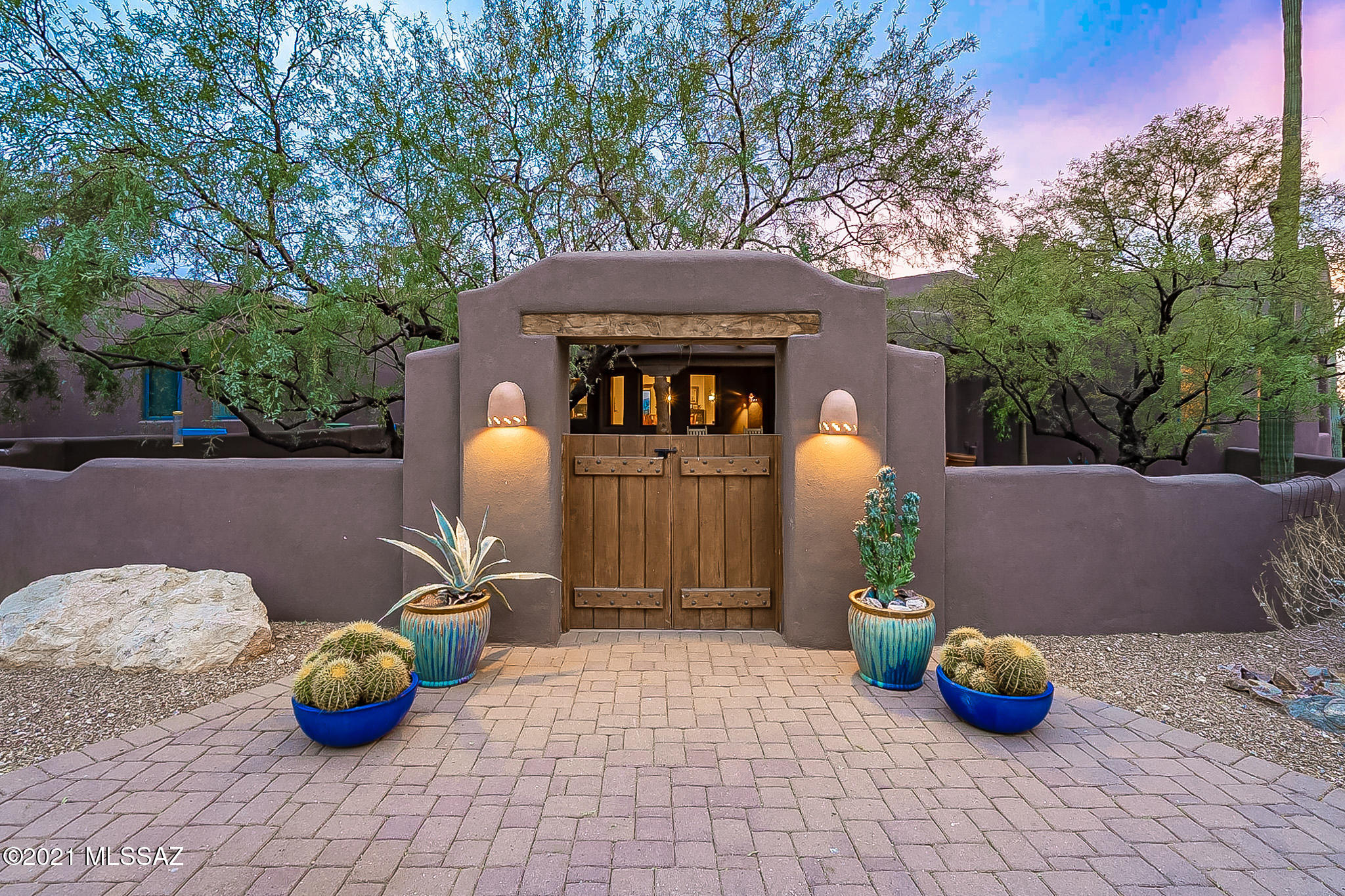 5150 N Windsong Canyon Drive