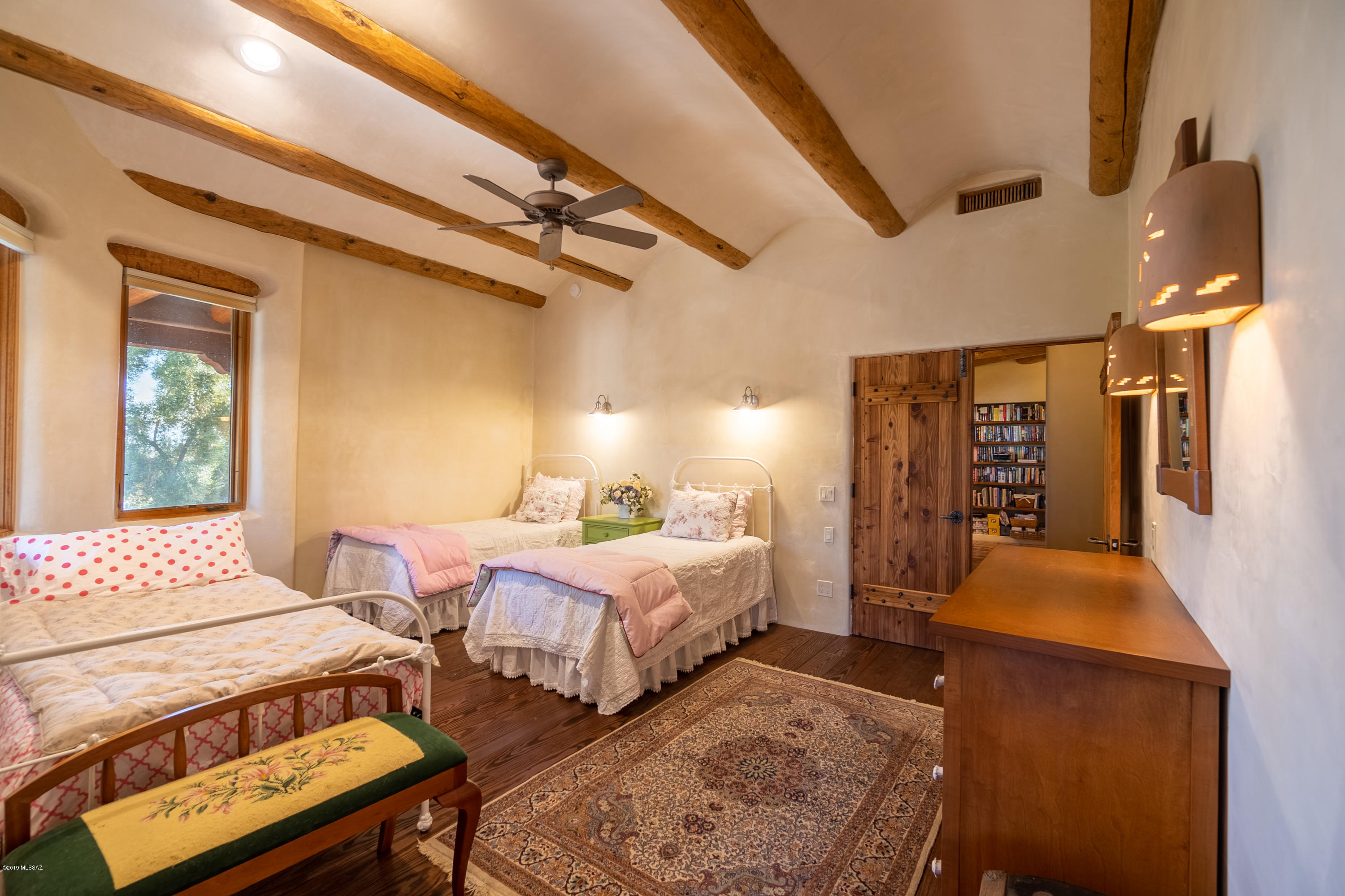 5150 N Windsong Canyon Drive