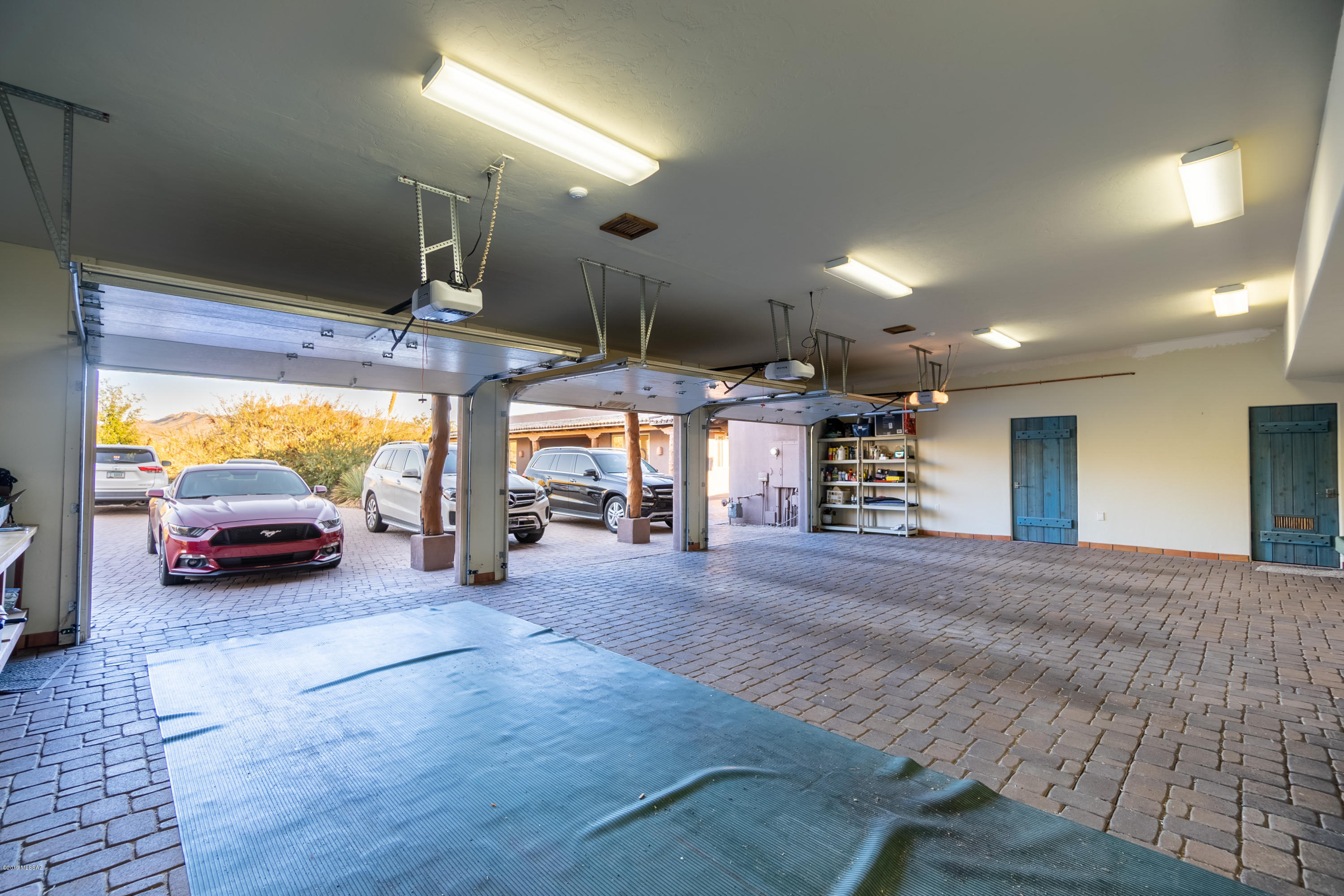 5150 N Windsong Canyon Drive