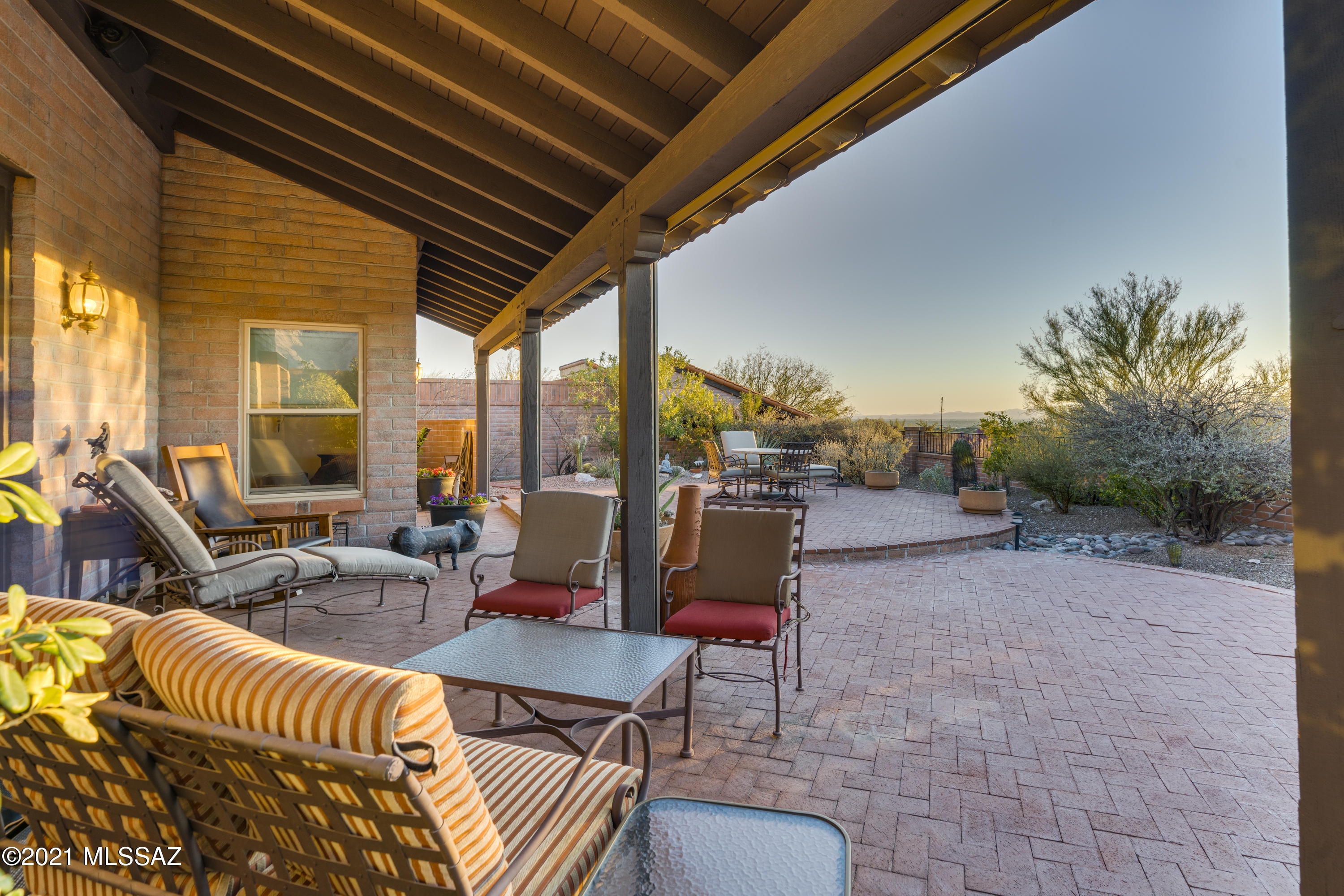 5259 N Via Velazquez