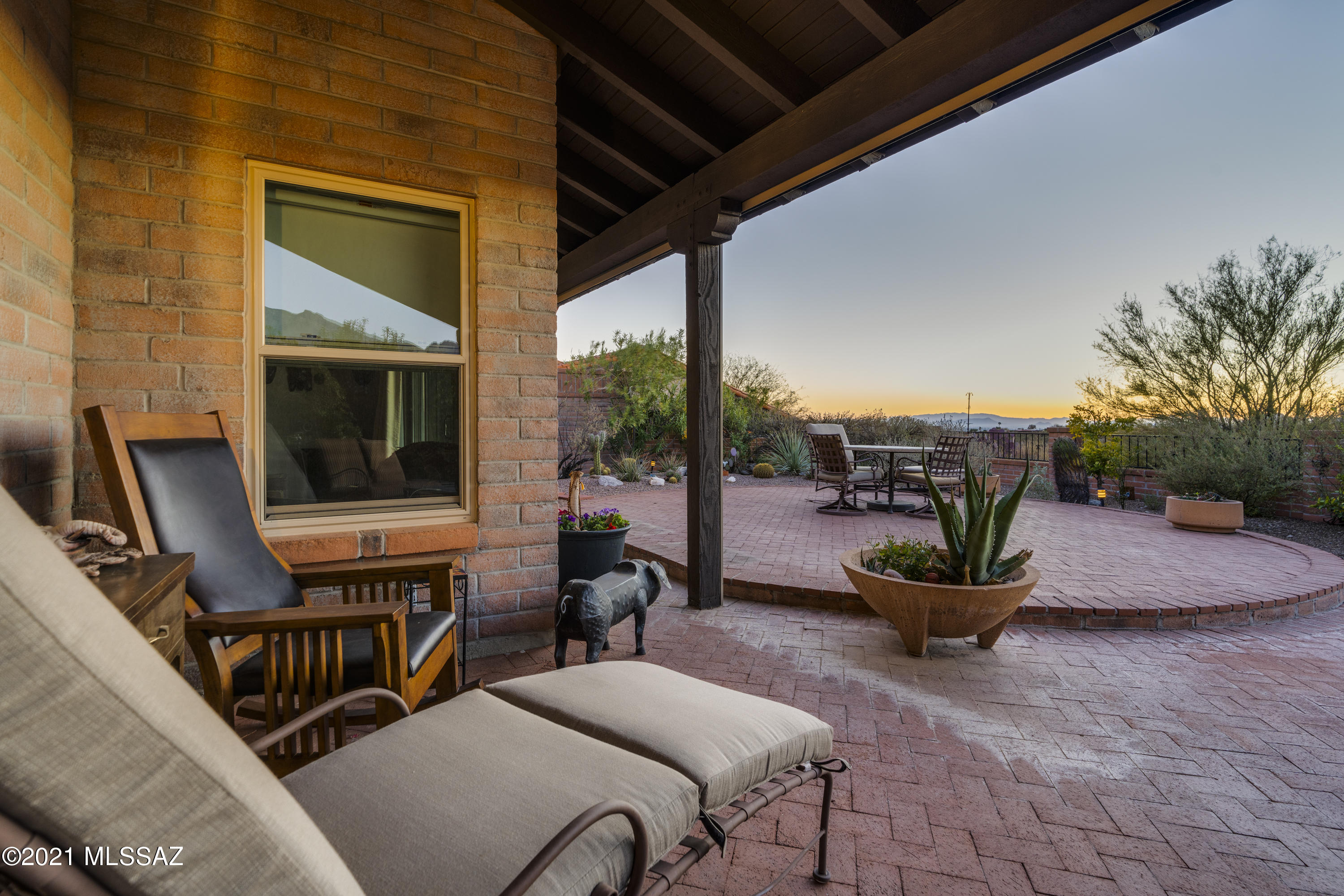 5259 N Via Velazquez