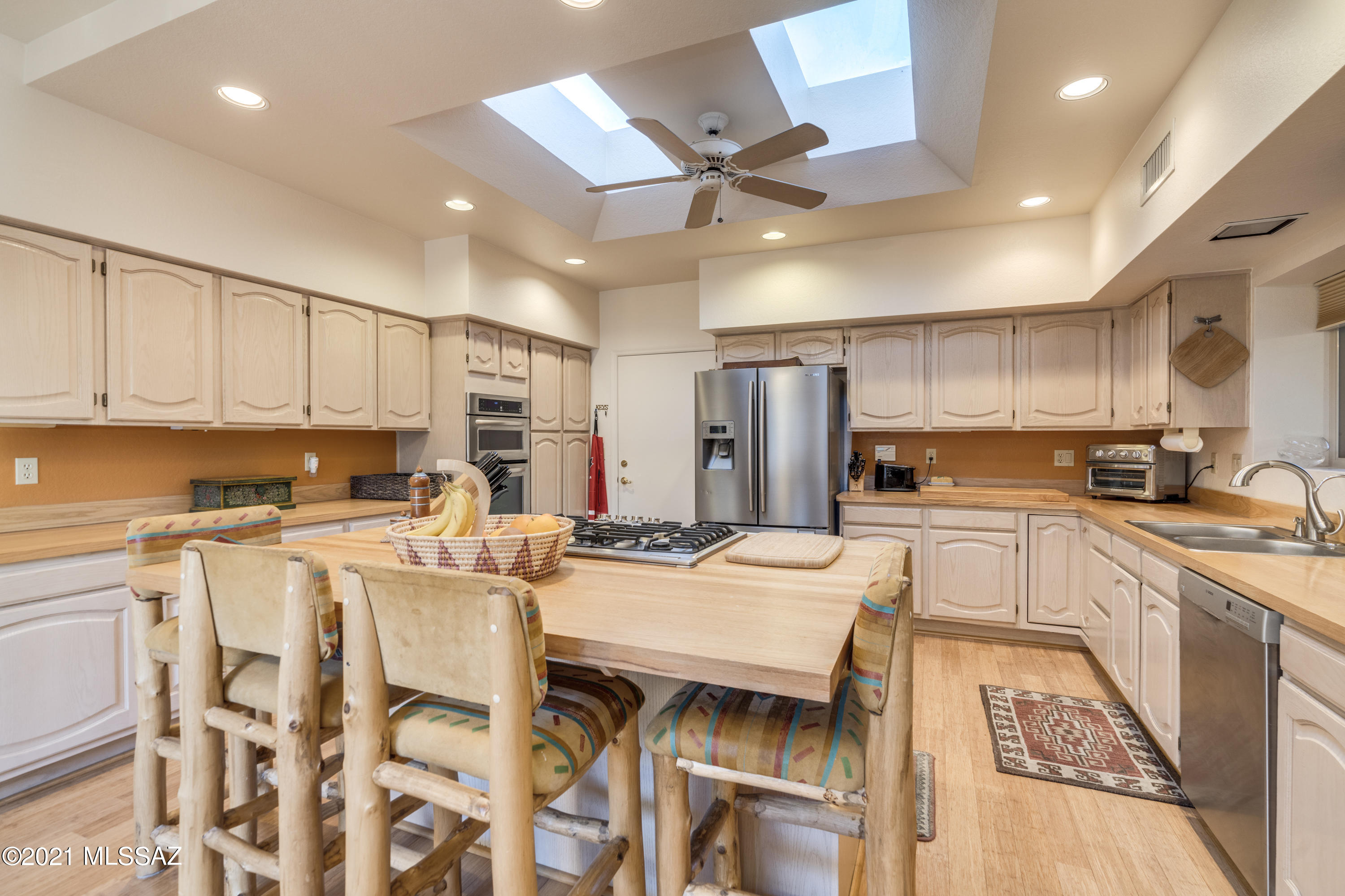 5259 N Via Velazquez