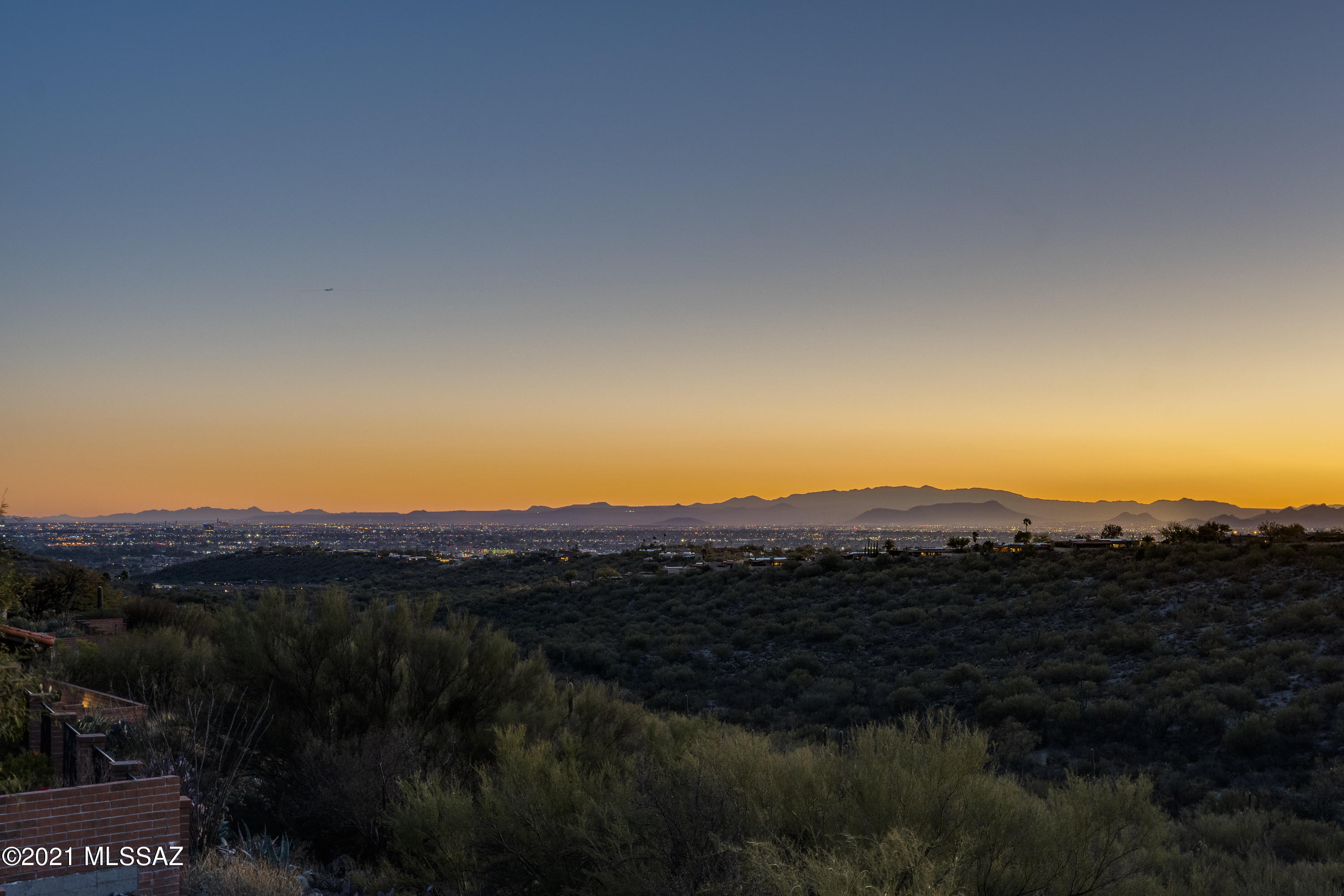 5259 N Via Velazquez