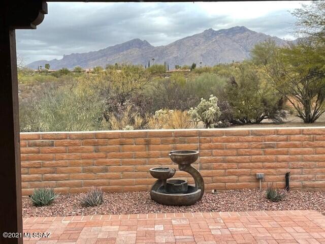 4641 N Avenida Ronca