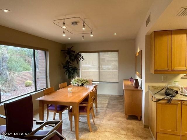 4641 N Avenida Ronca