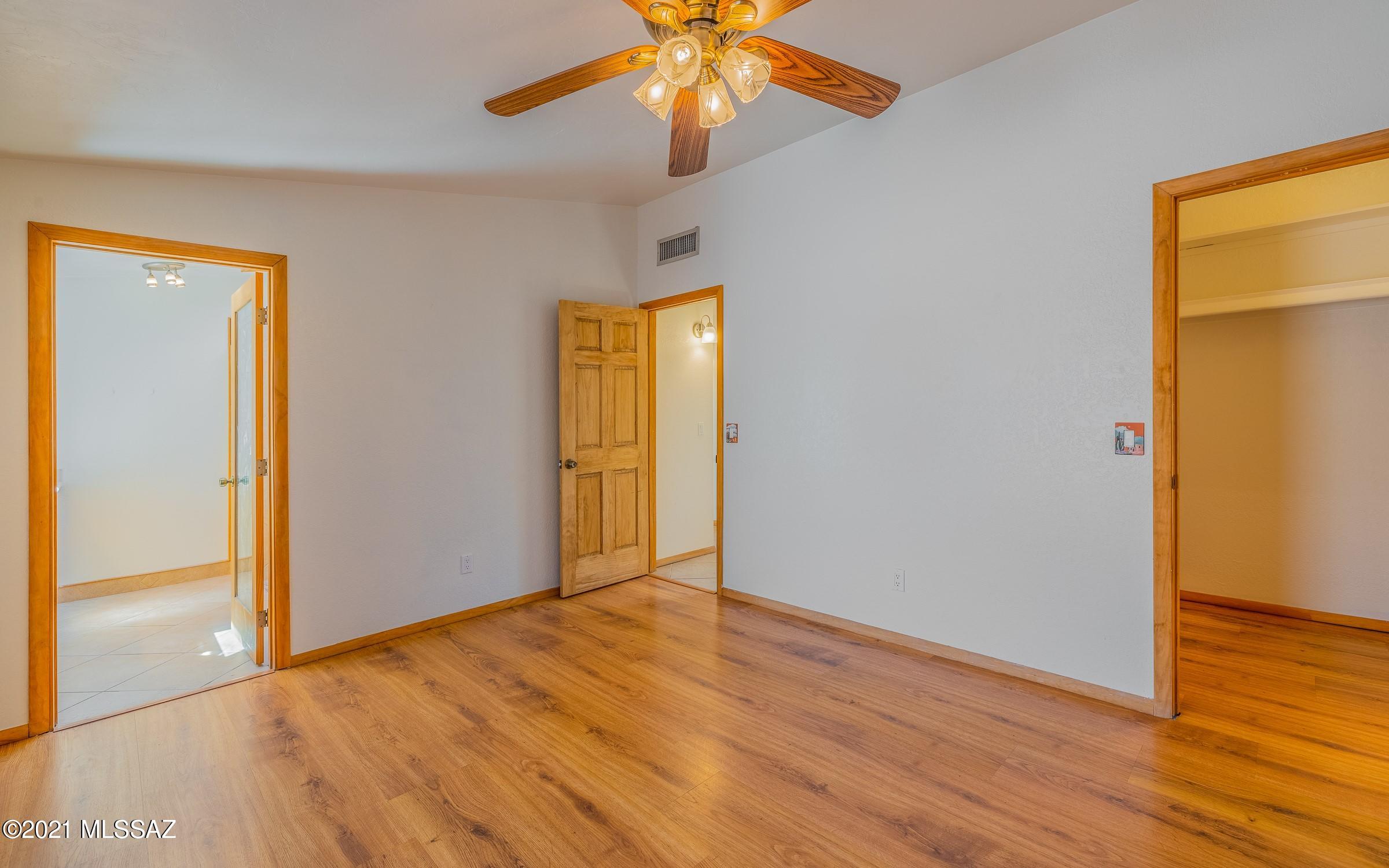 3607 E Marble Peak Place