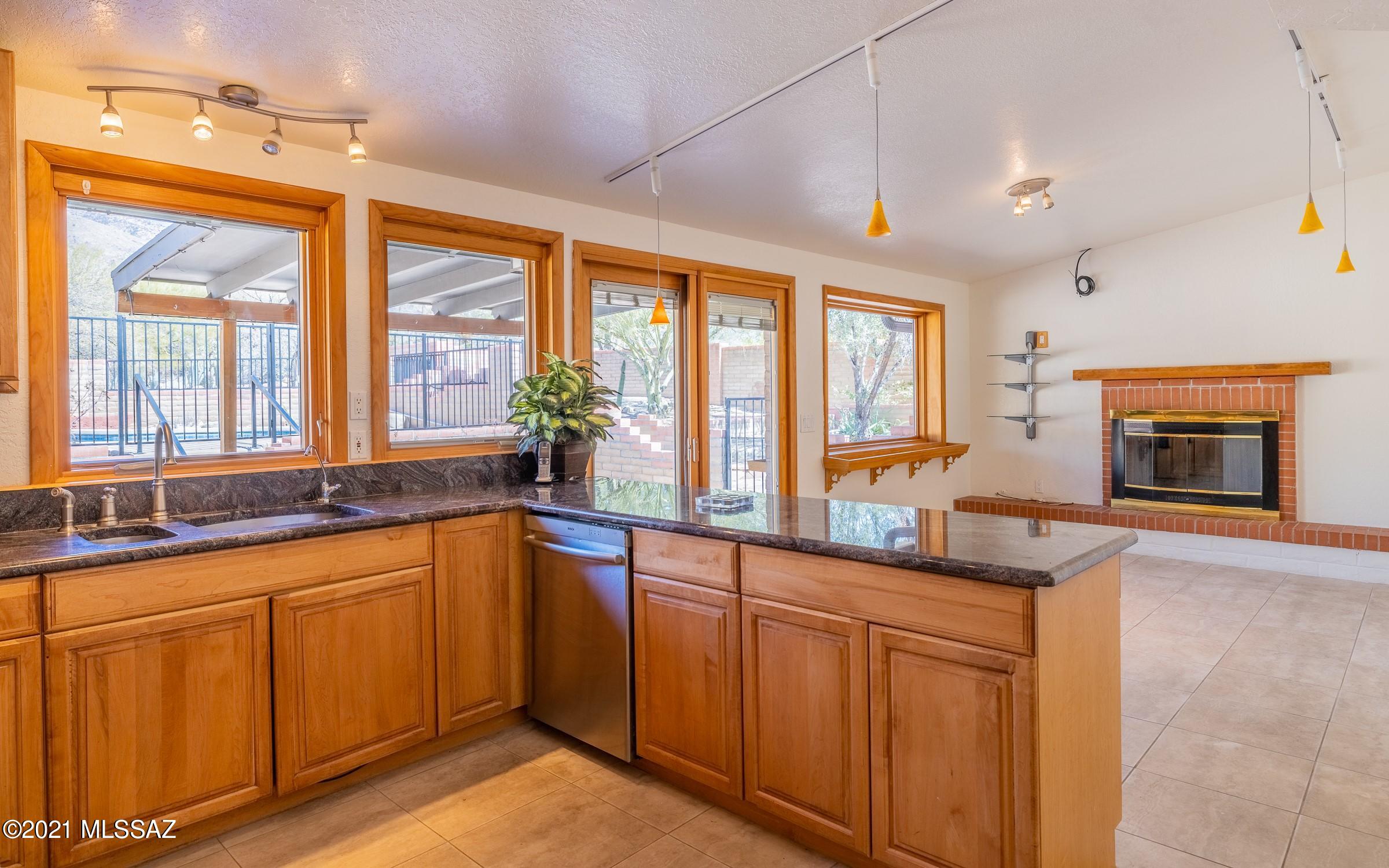 3607 E Marble Peak Place