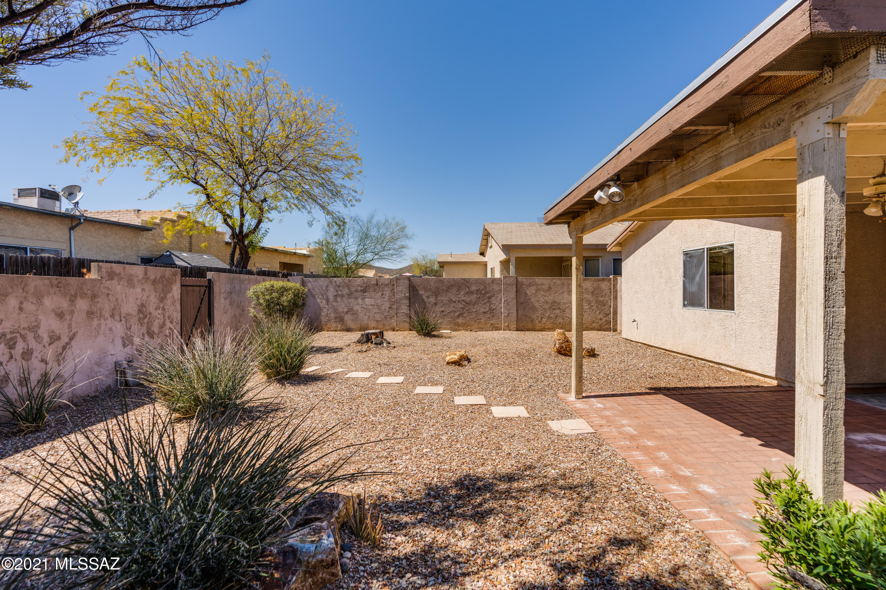 1851 W Horn Mesa Place