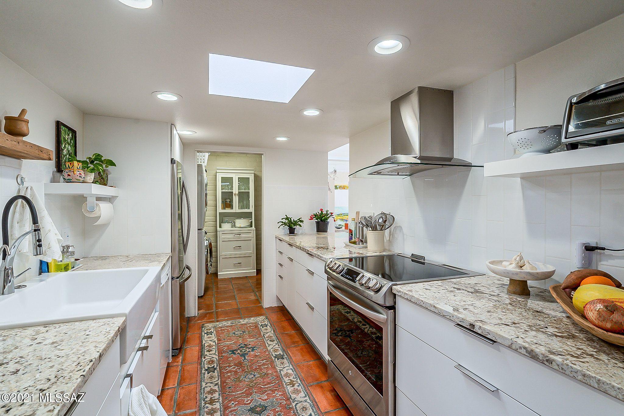 5701 E Glenn Street Unit: 18