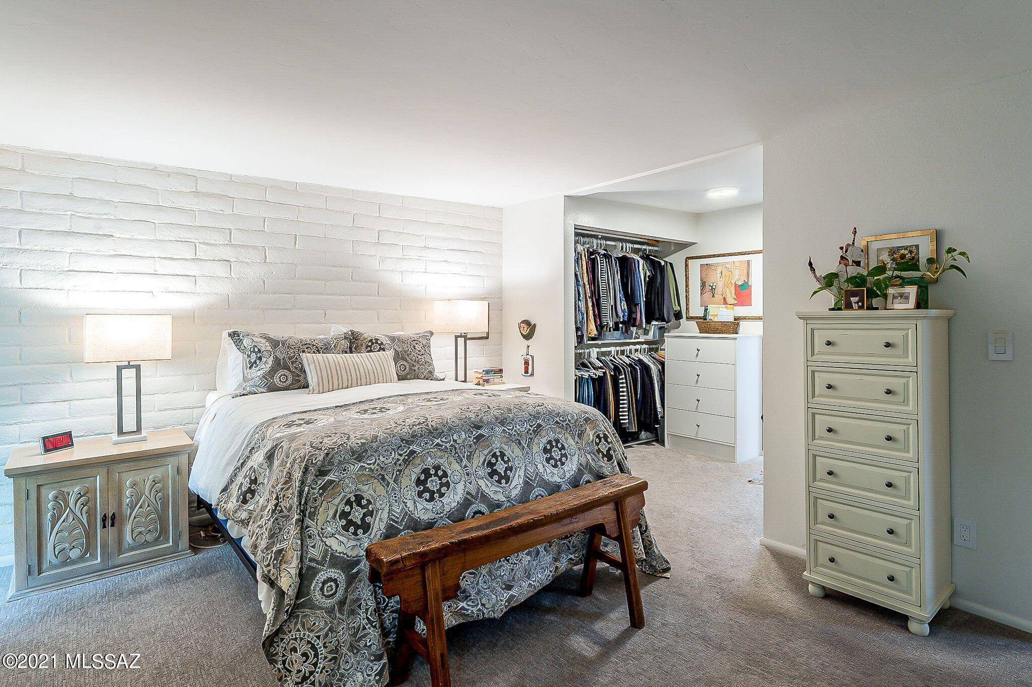 5701 E Glenn Street Unit: 18