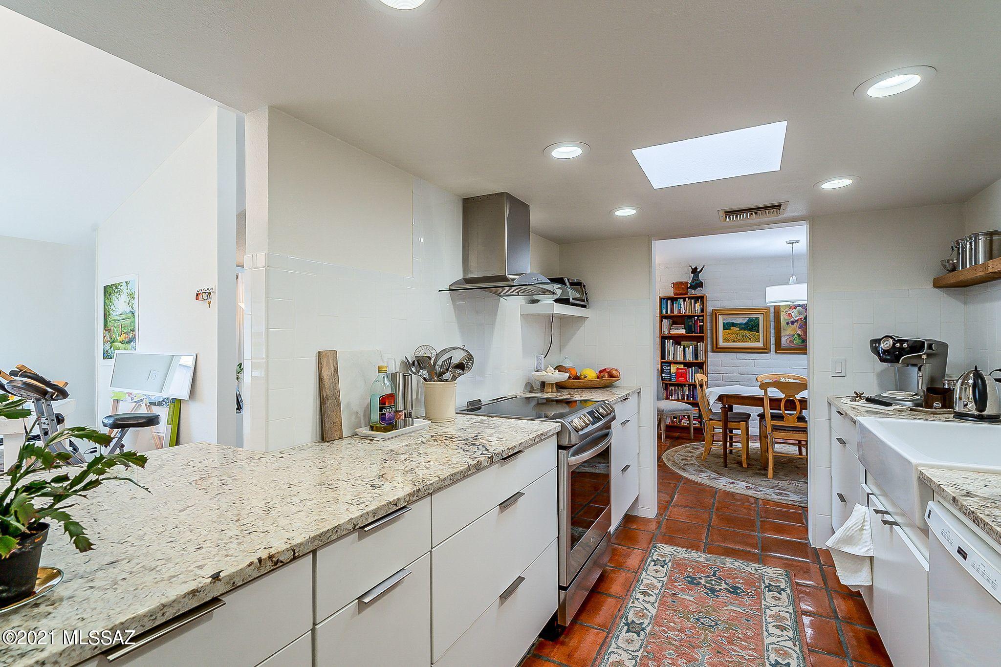 5701 E Glenn Street Unit: 18