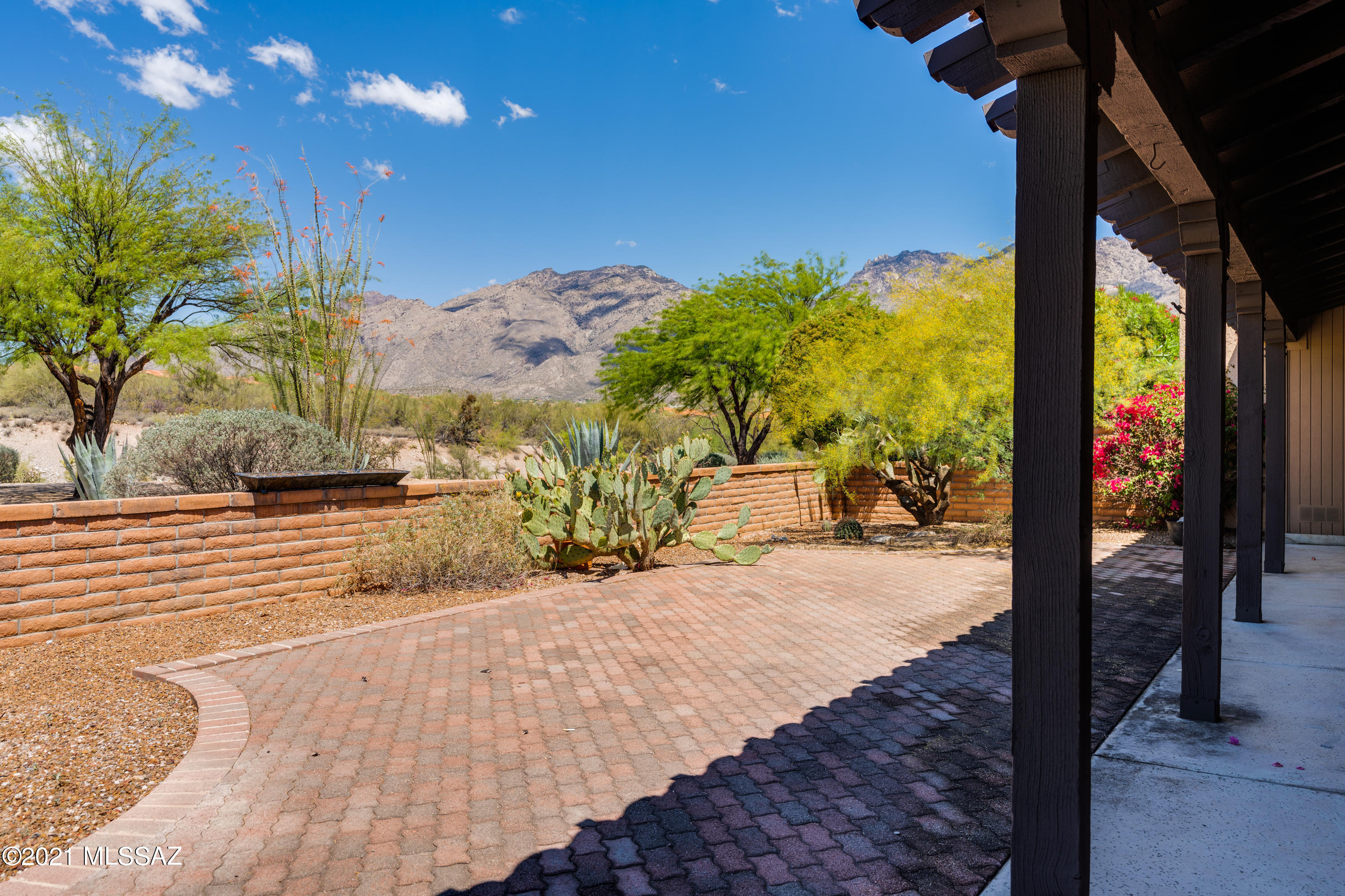 5265 N Strada de Rubino