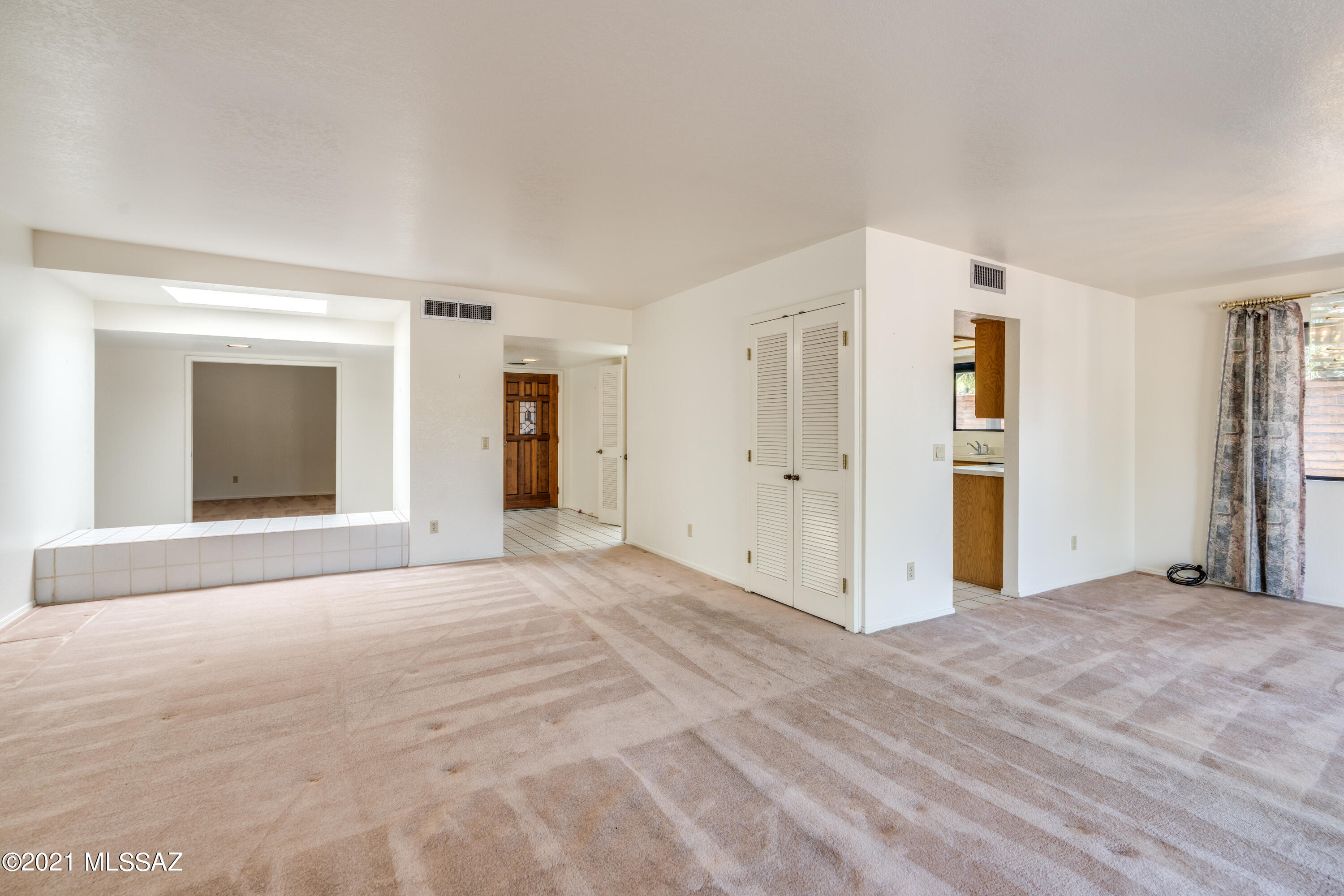 5265 N Strada de Rubino