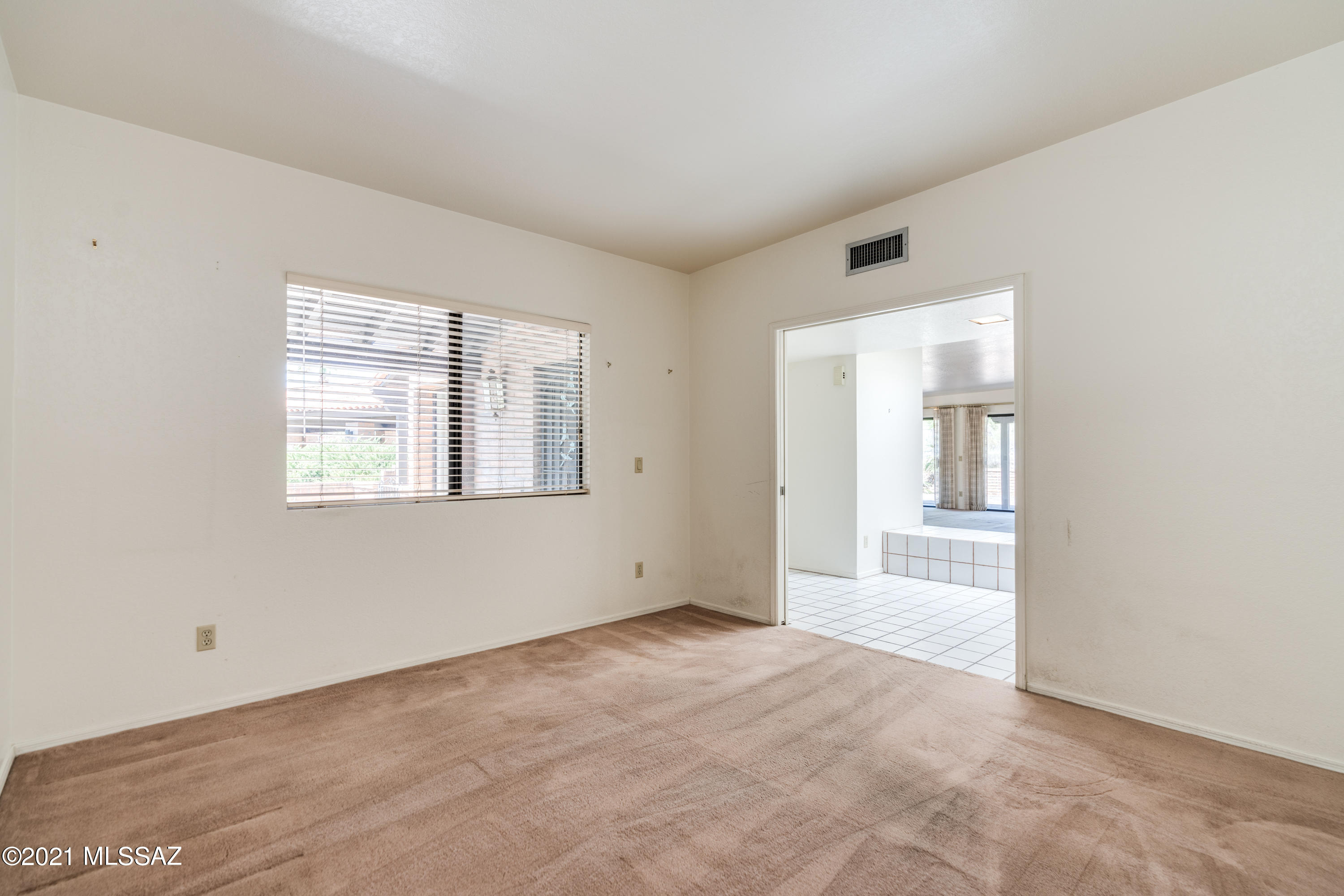 5265 N Strada de Rubino