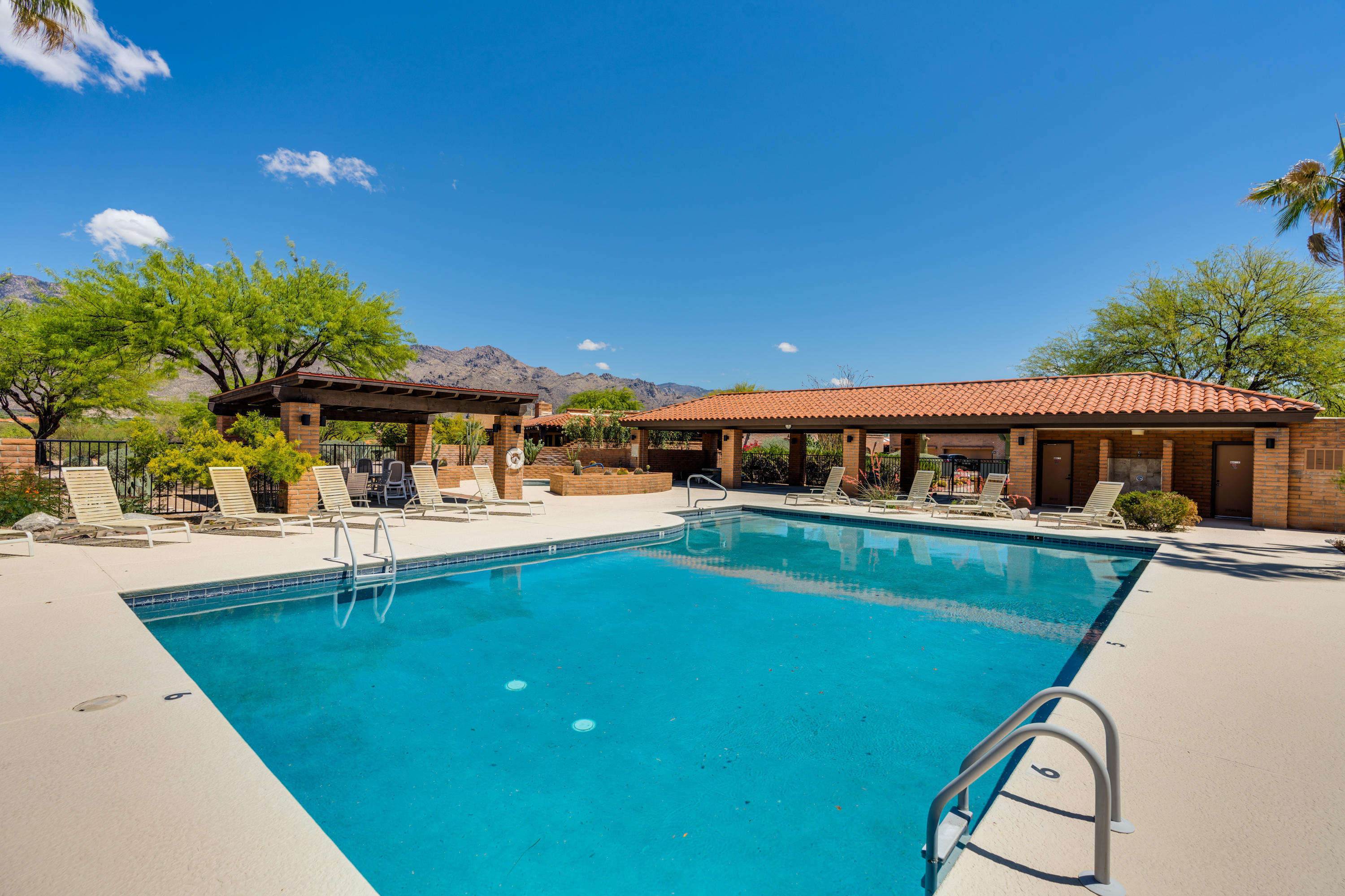 5265 N Strada de Rubino