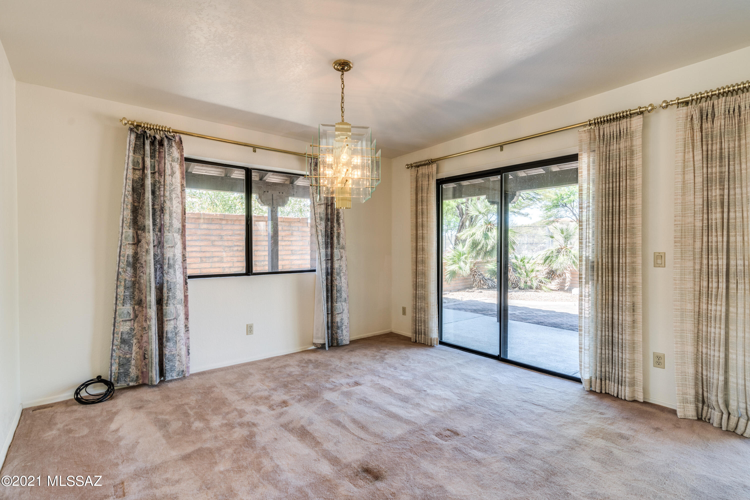 5265 N Strada de Rubino