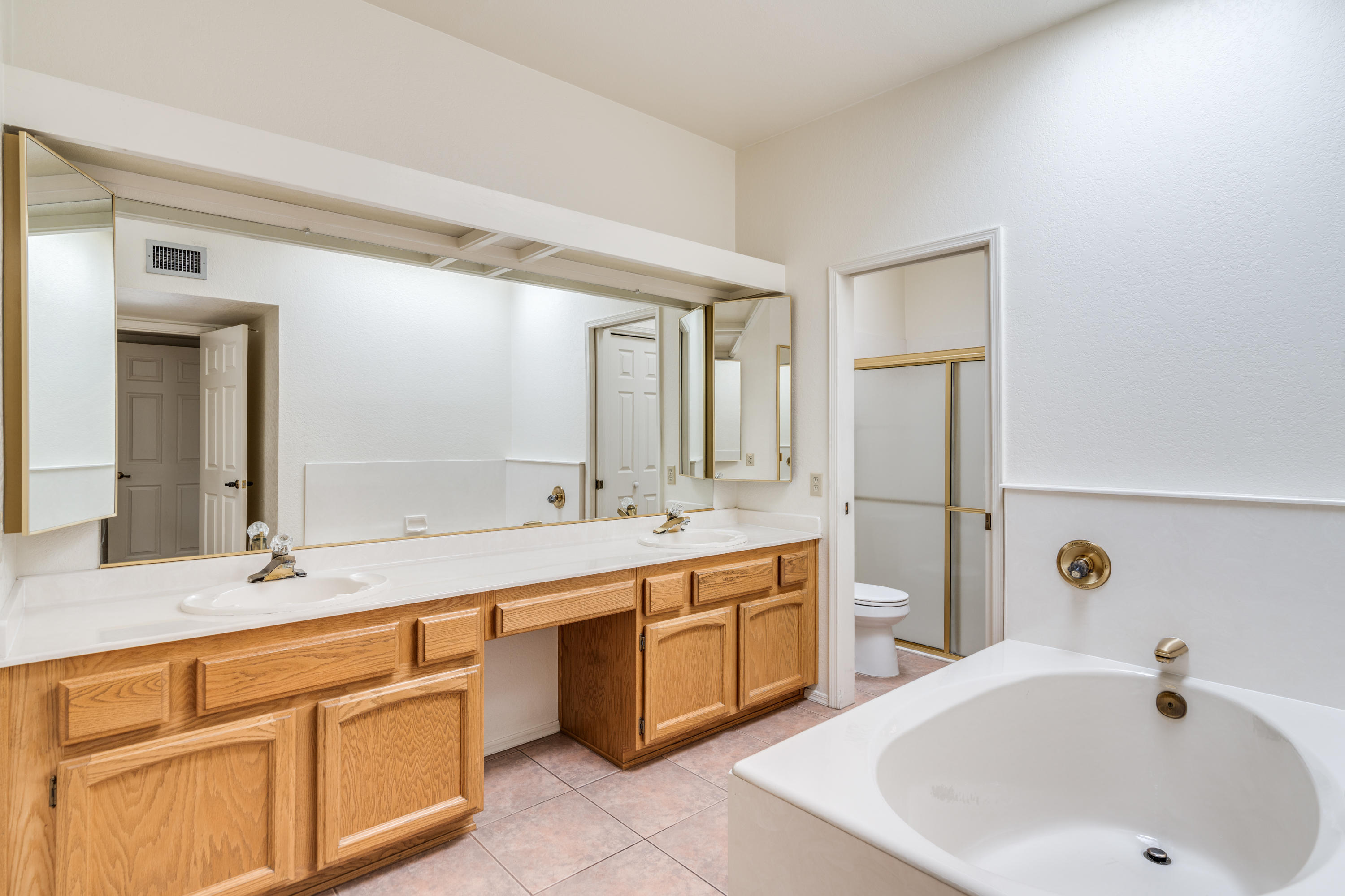 5265 N Strada de Rubino