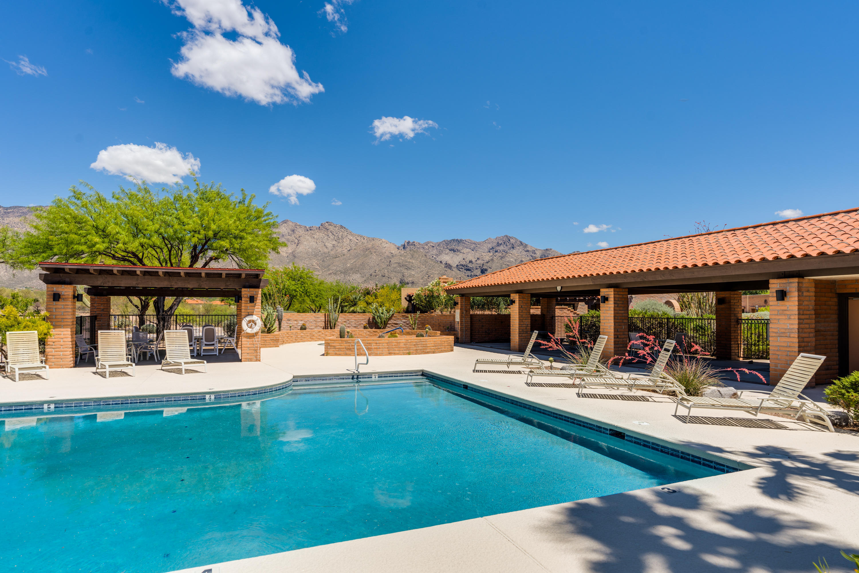 5265 N Strada de Rubino