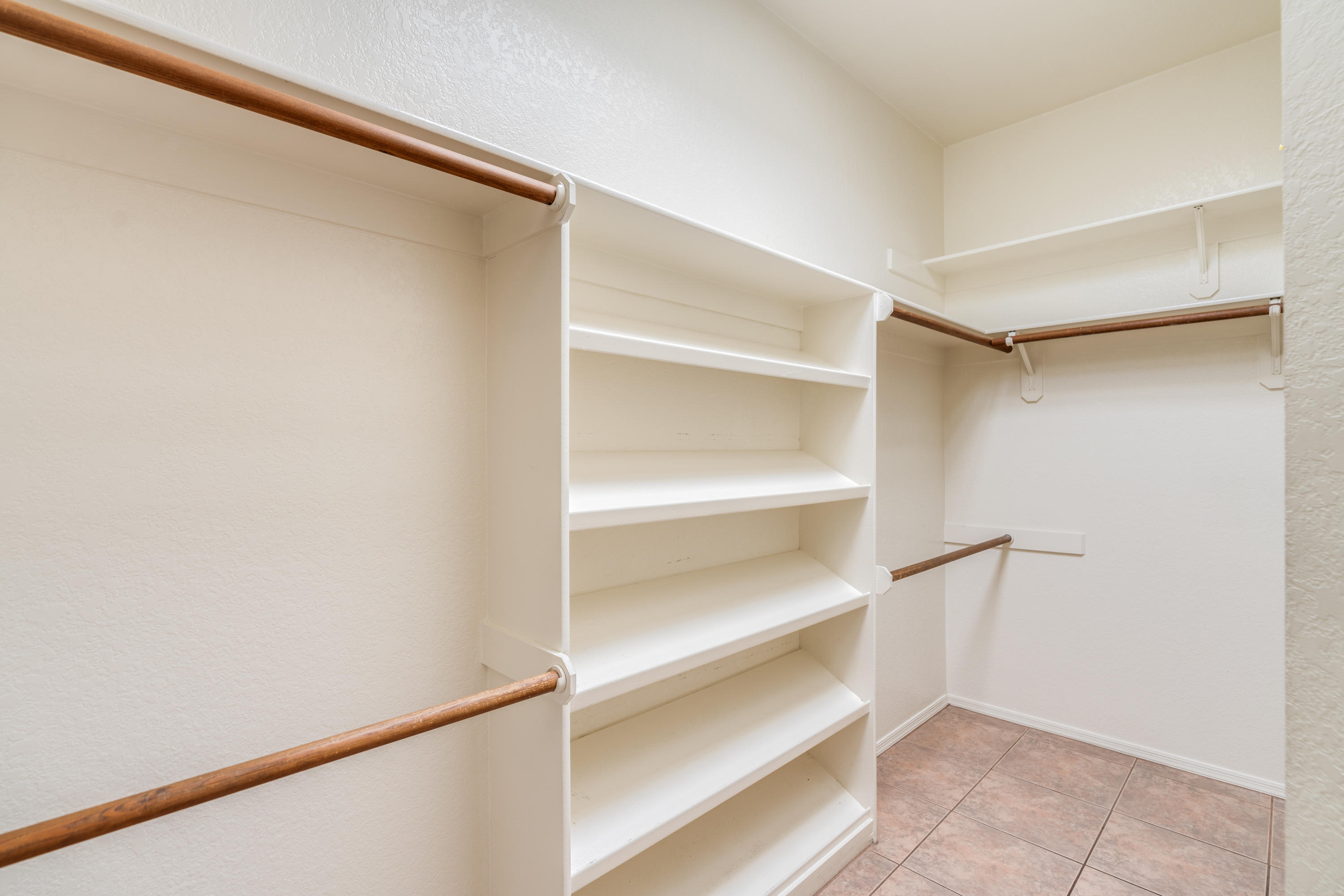 5265 N Strada de Rubino