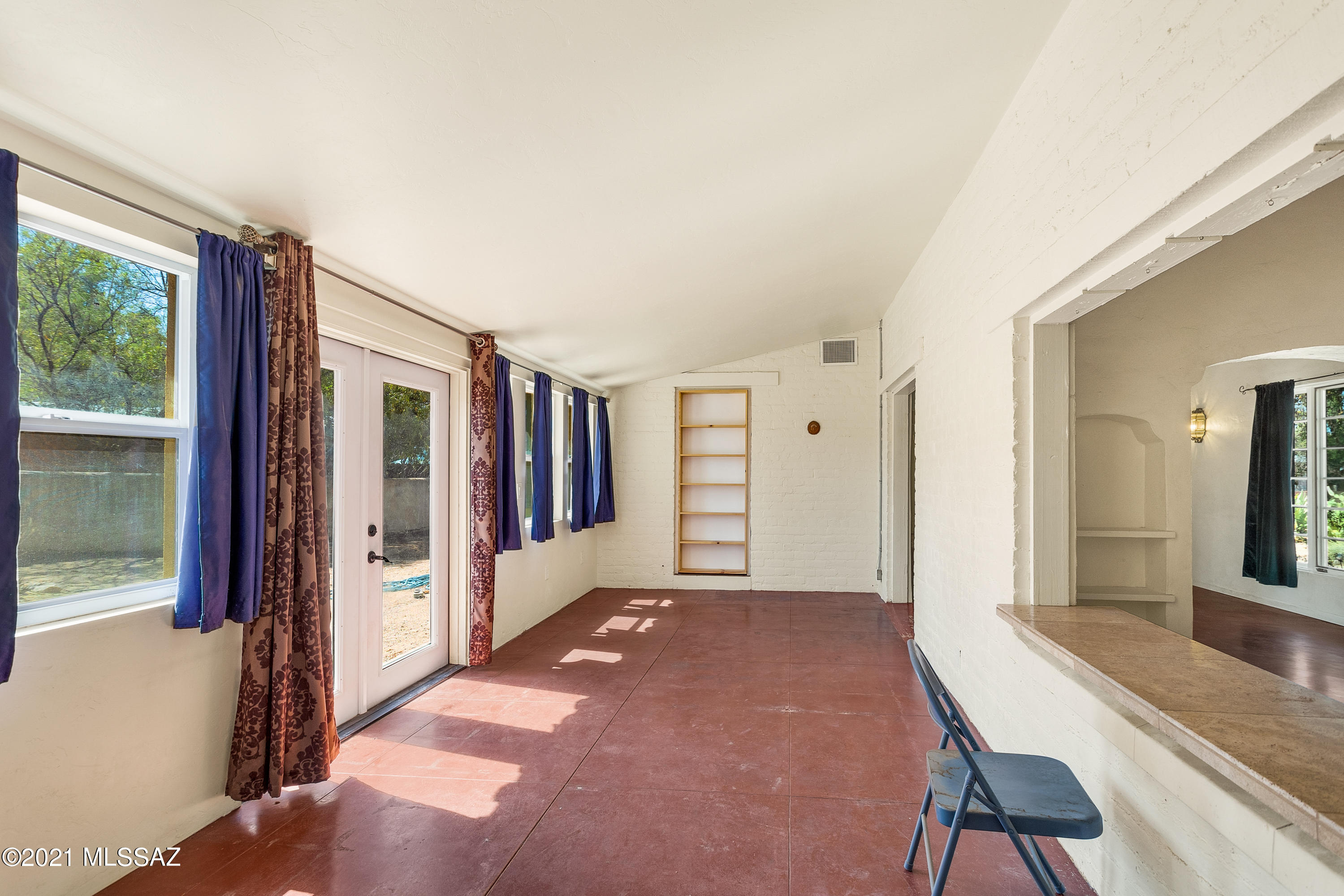 115 S Bryant Avenue