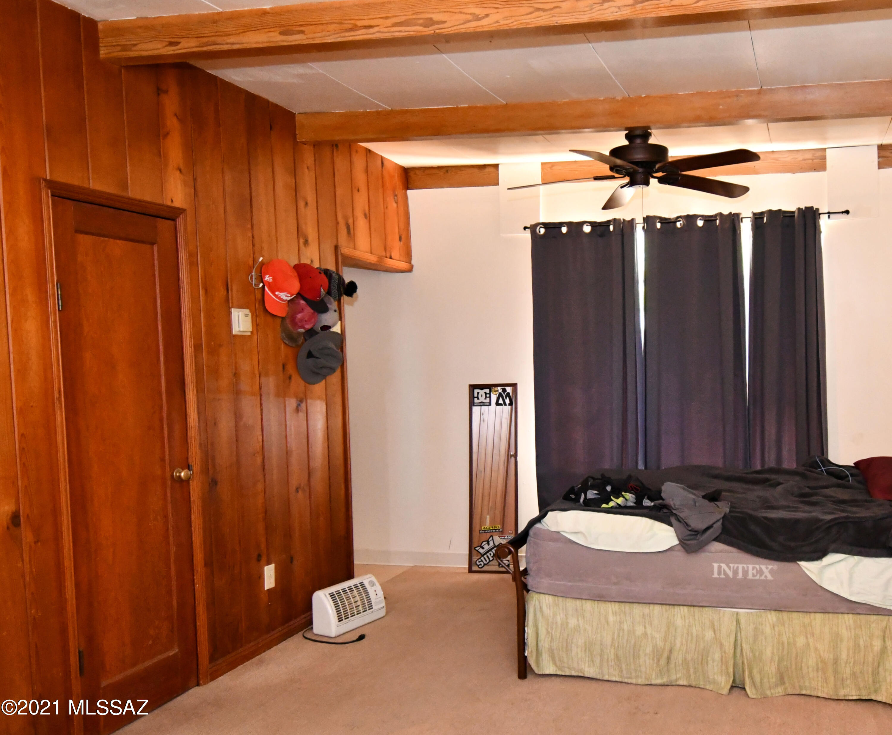 1259/1261 W Roller Coaster Road