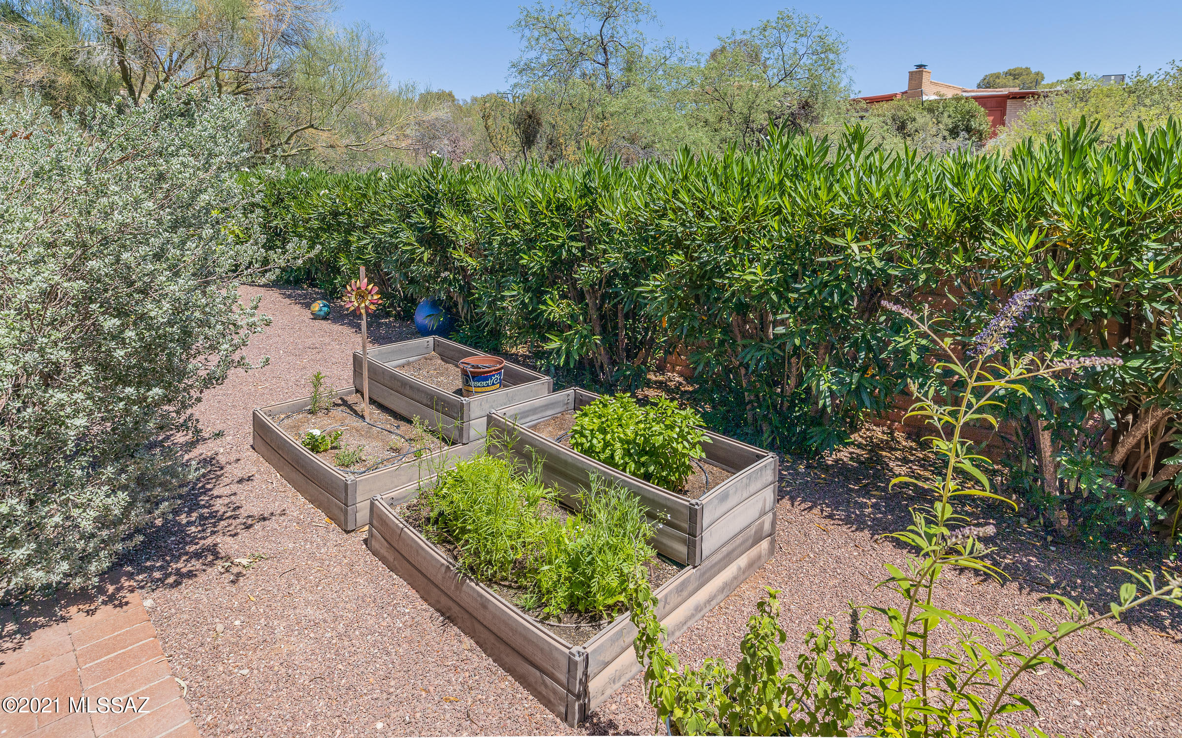 3920 N Tanuri Drive