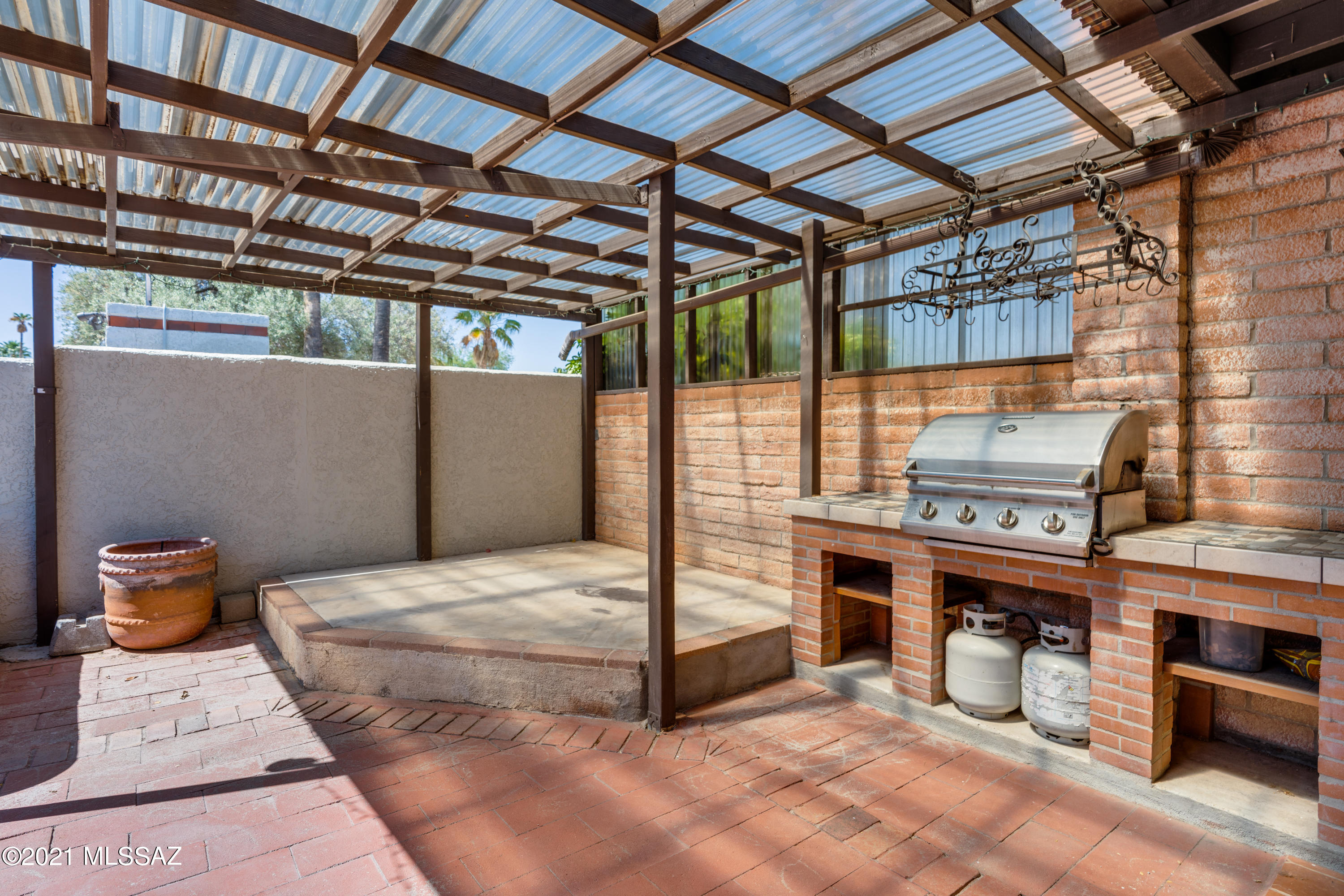 7574 E Camino de Querabi