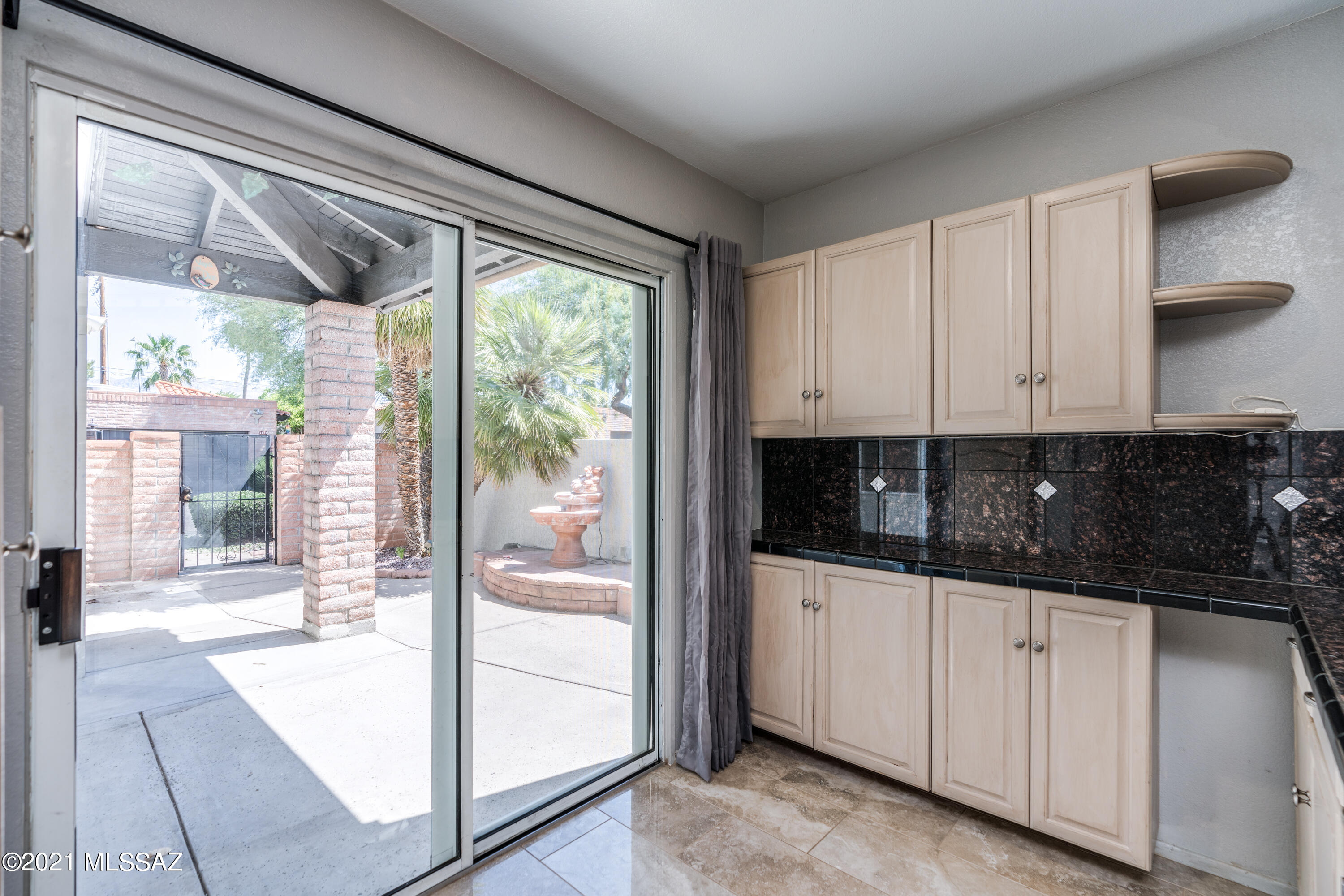 7574 E Camino de Querabi