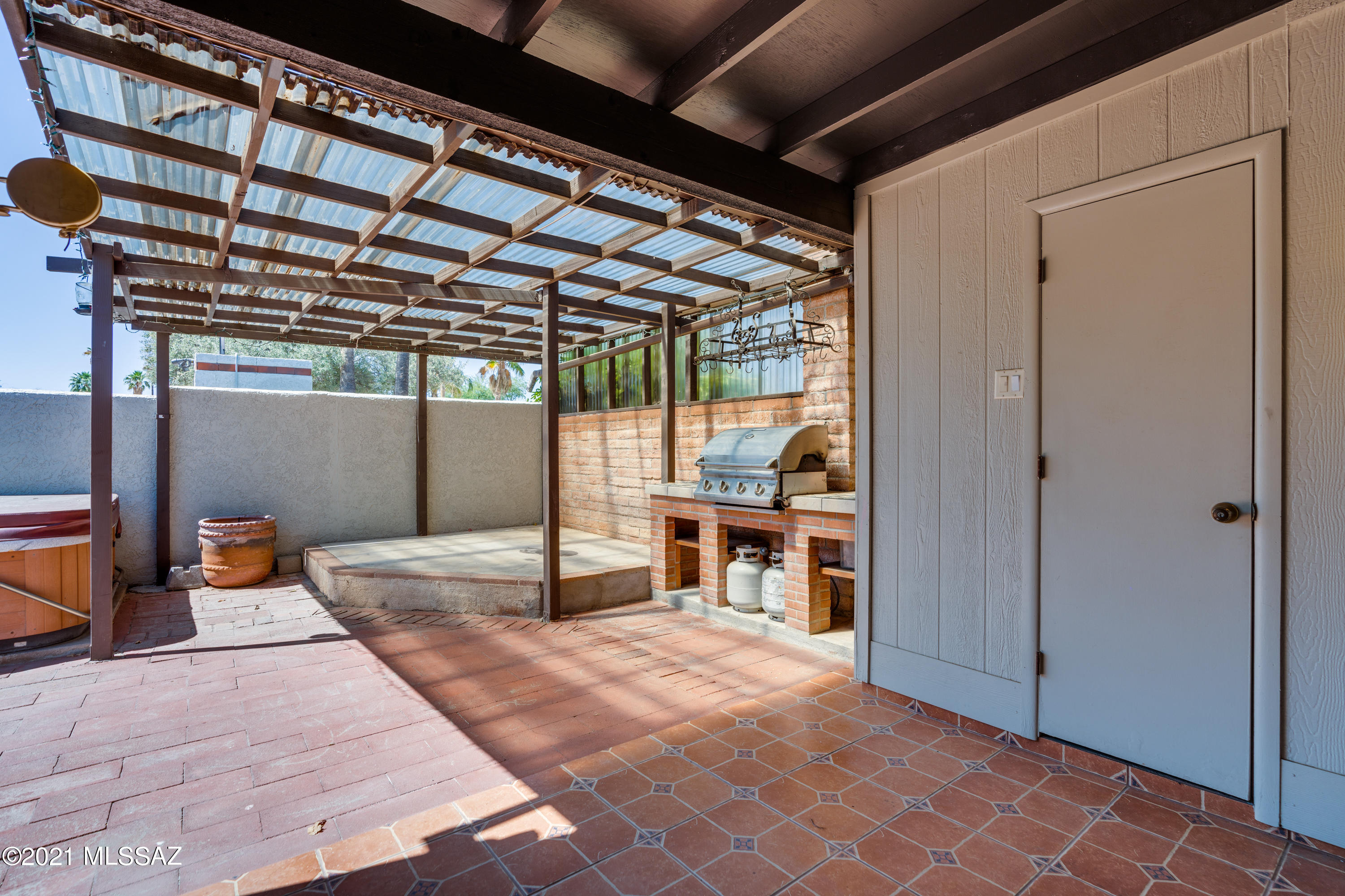 7574 E Camino de Querabi